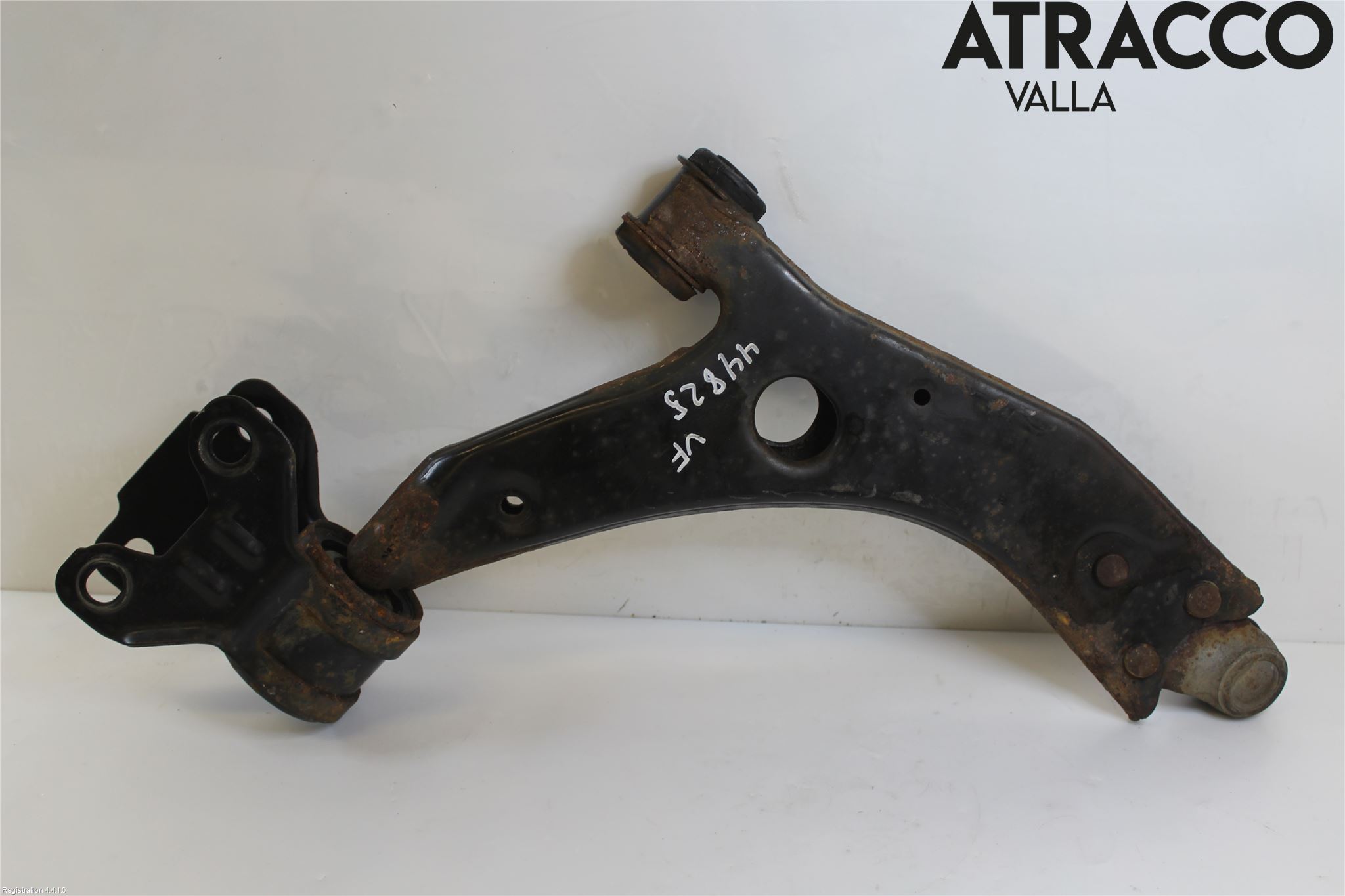 Ford GRAND C-MAX 15-19 Bærearm Foran Venstre Nedre