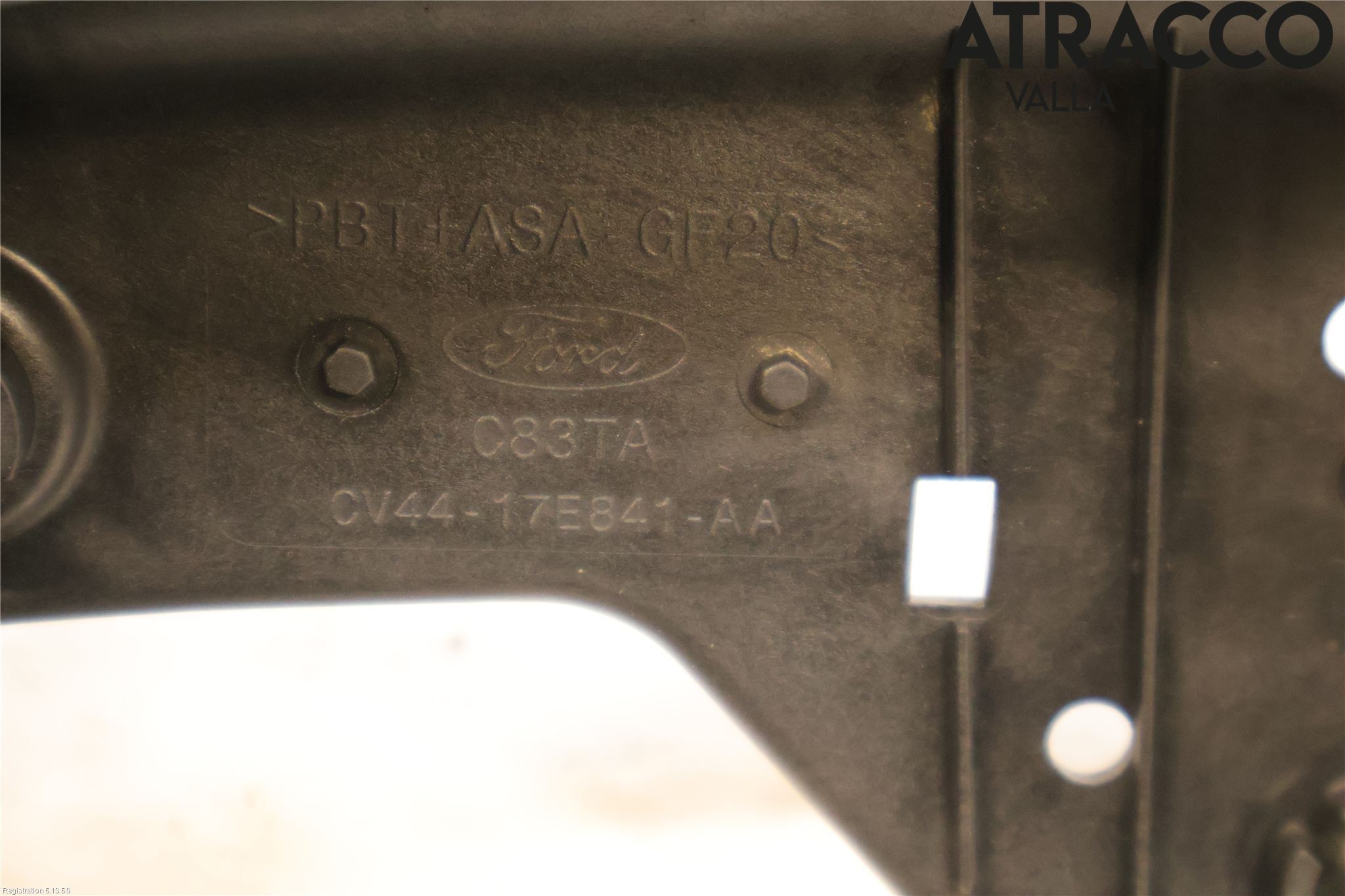 Ford KUGA 13-16 Frontlykt Holder-Feste