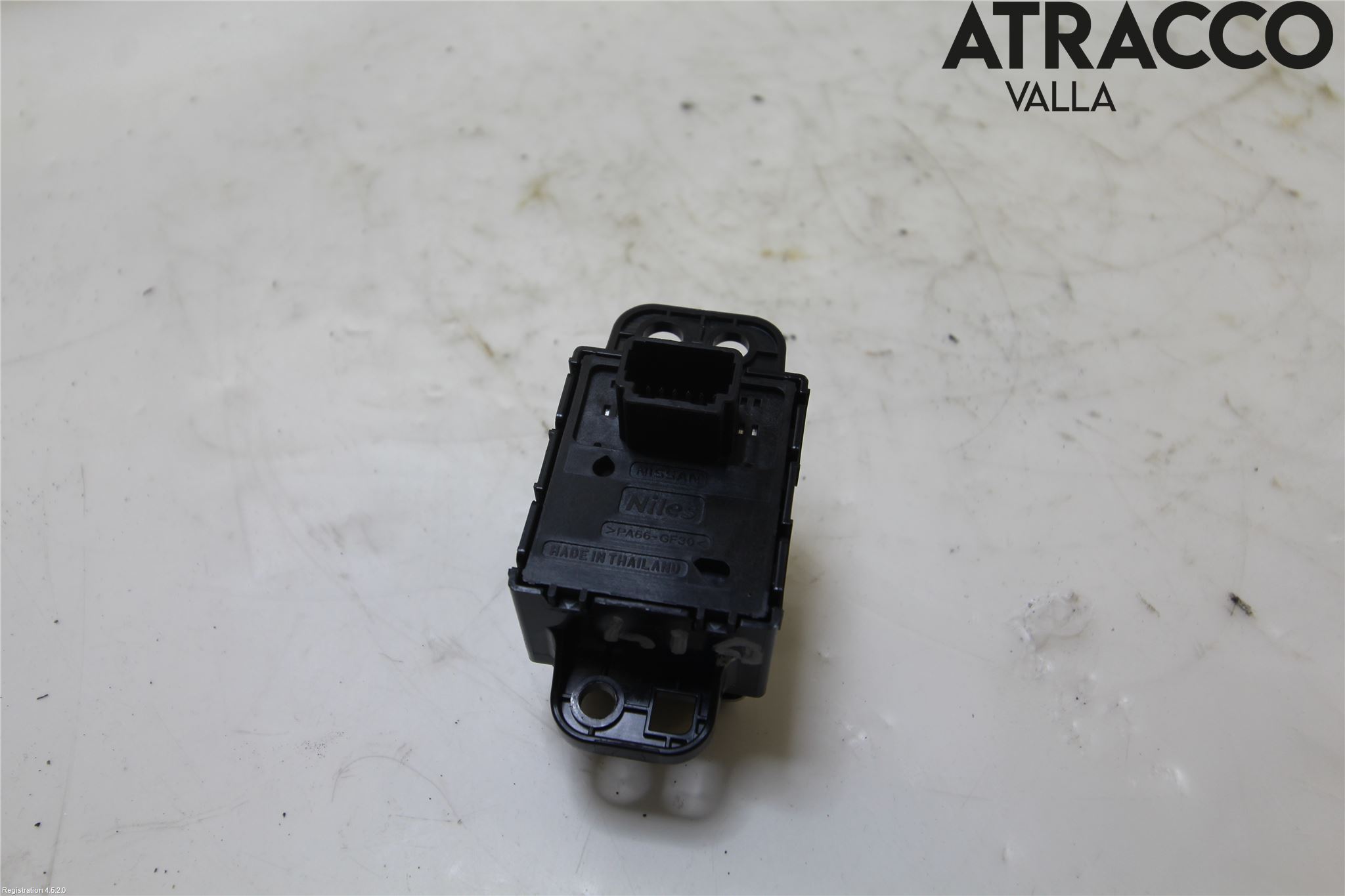 Nissan QASHQAI 14-17 Bryter Parkeringsbrems