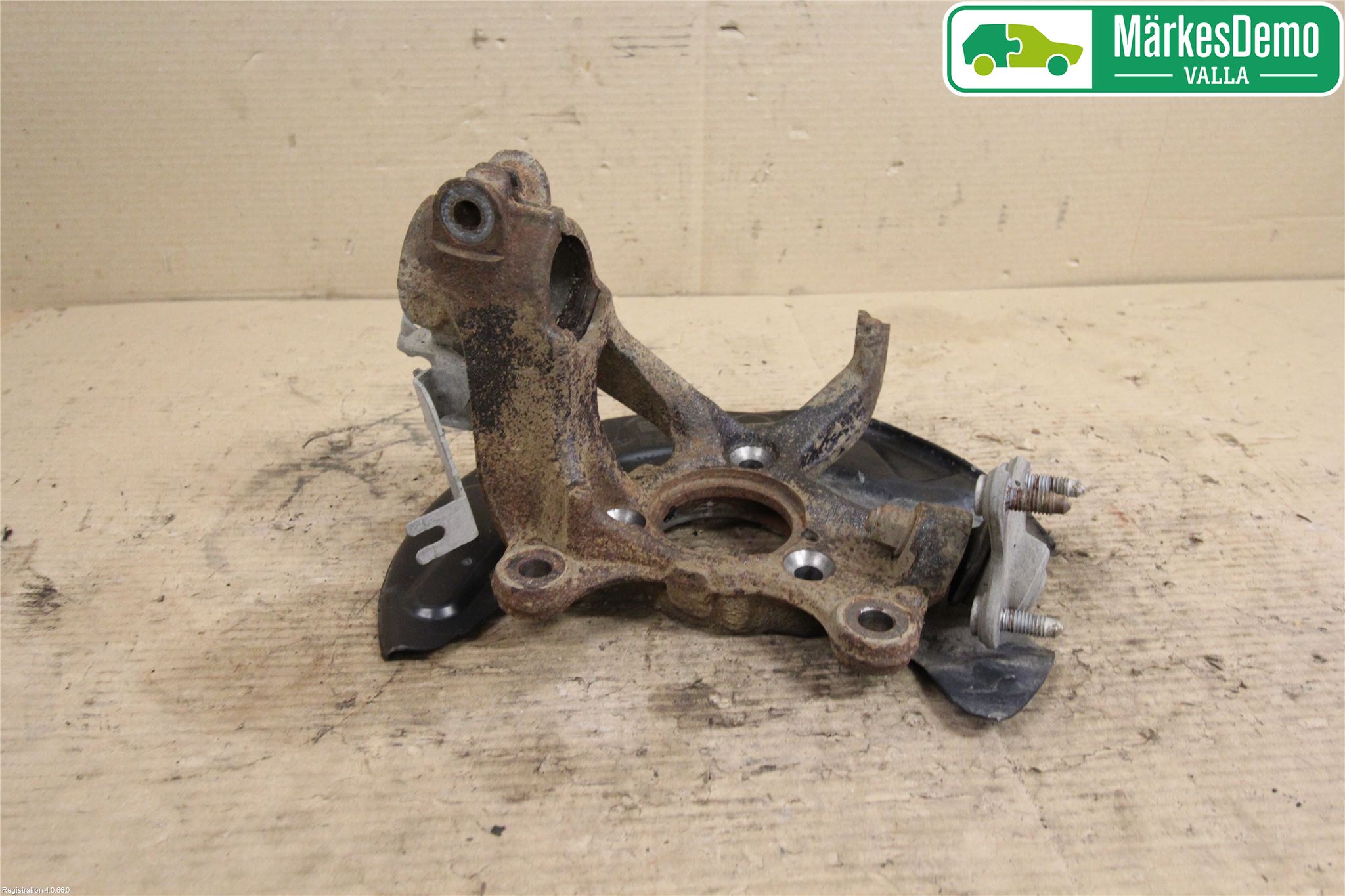 Skoda SUPERB 09-15 Spindel Hf