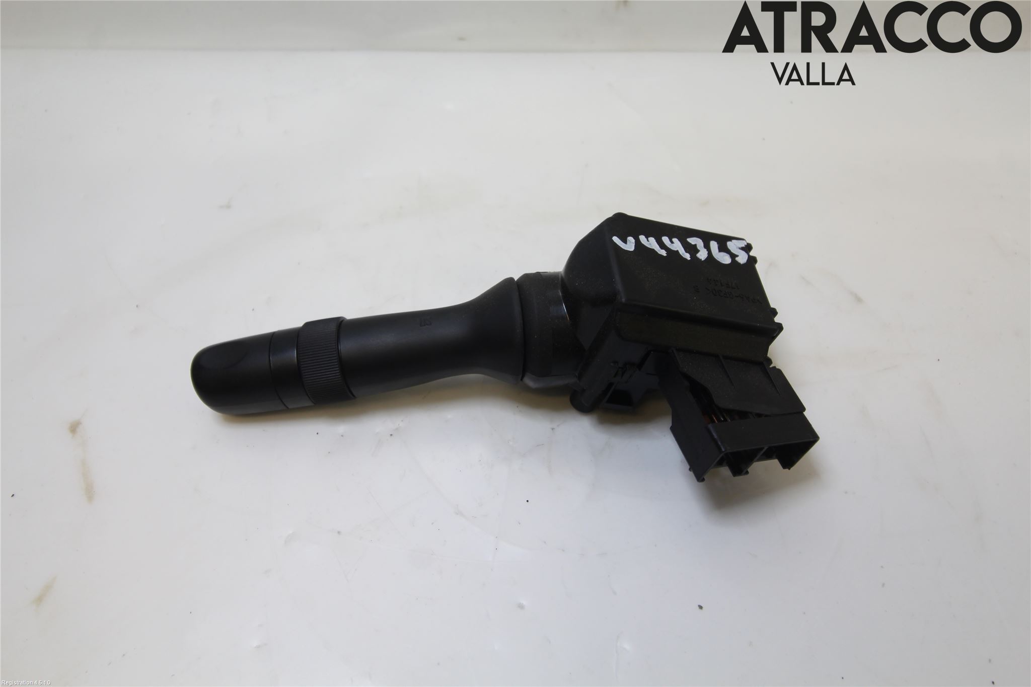 Toyota YARIS XP130 15-20 Bryter Ratt Visker - Spyler
