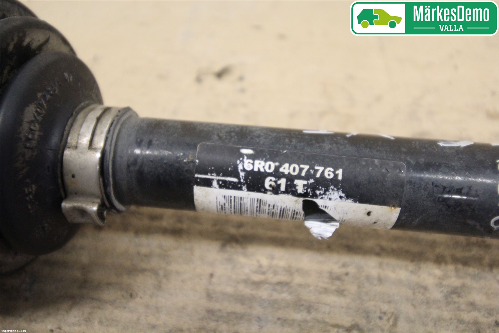 Volkswagen VW POLO 10-17 Drivaksel Foran Kompl Venstre