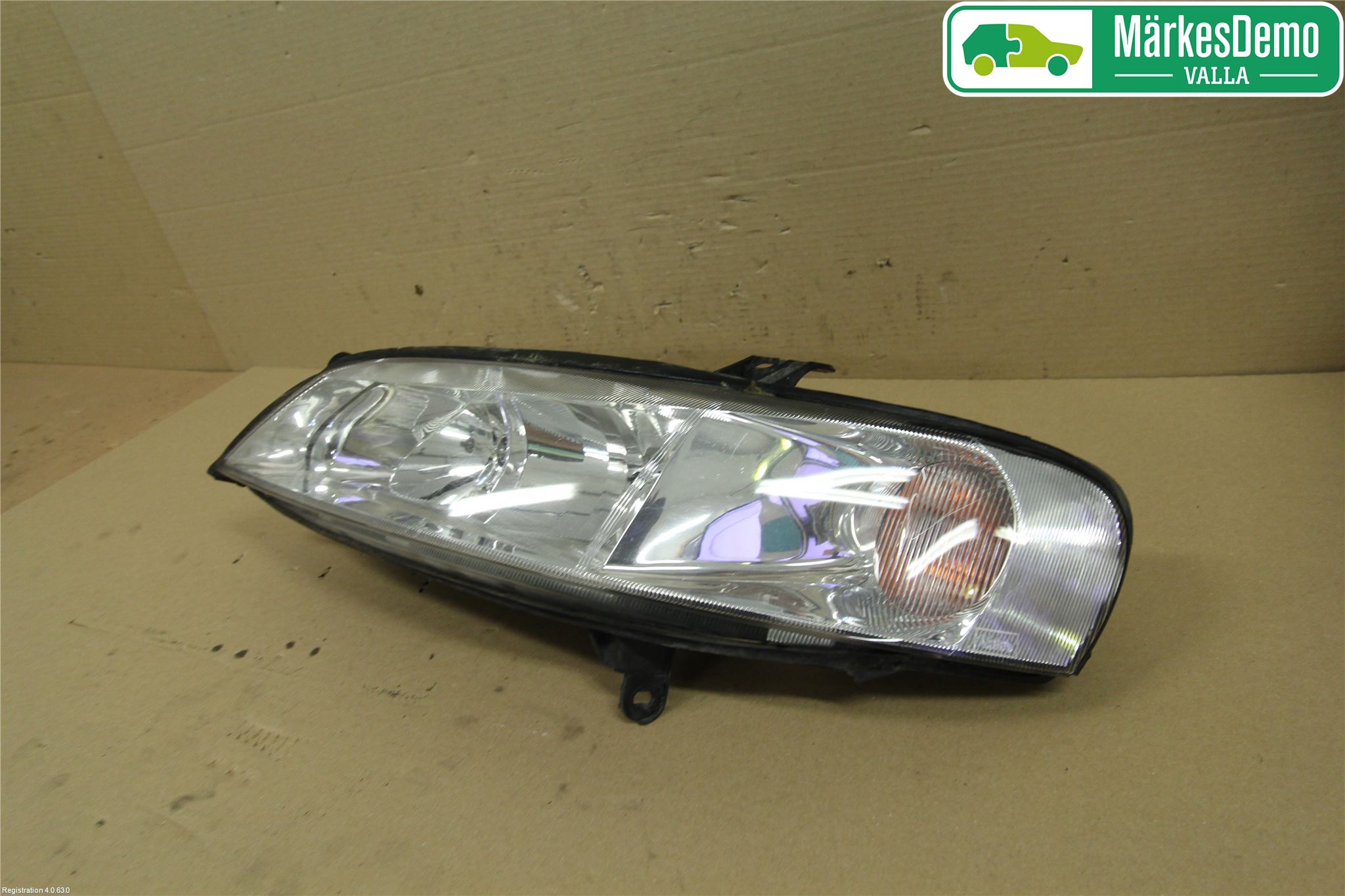 Opel VECTRA B 96-01 Frontlykt Venstre