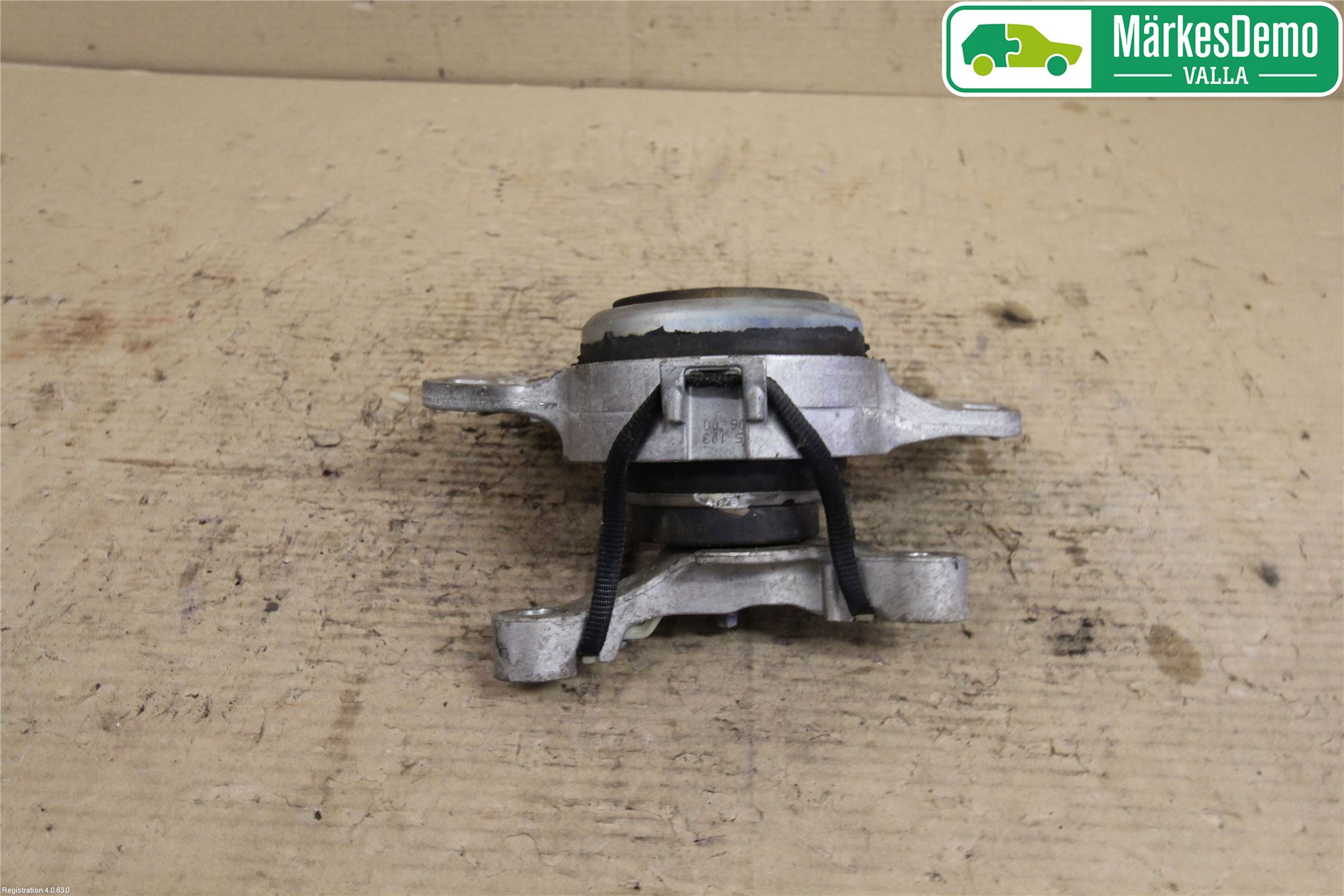 Volvo V40 12-19 Motor Feste Gummi