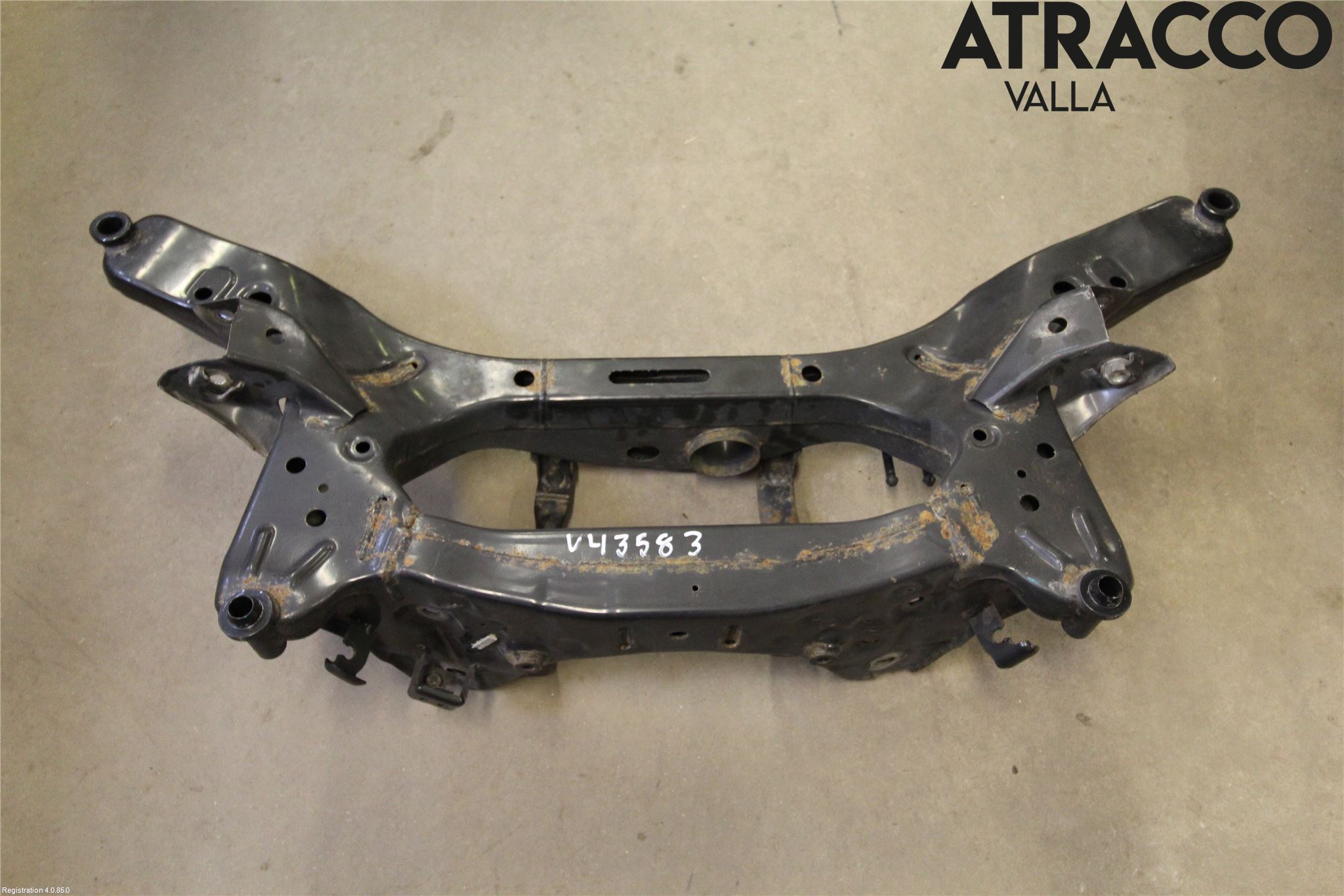 Nissan QASHQAI 10-14 Bakaksel Feste Travers-Ramme