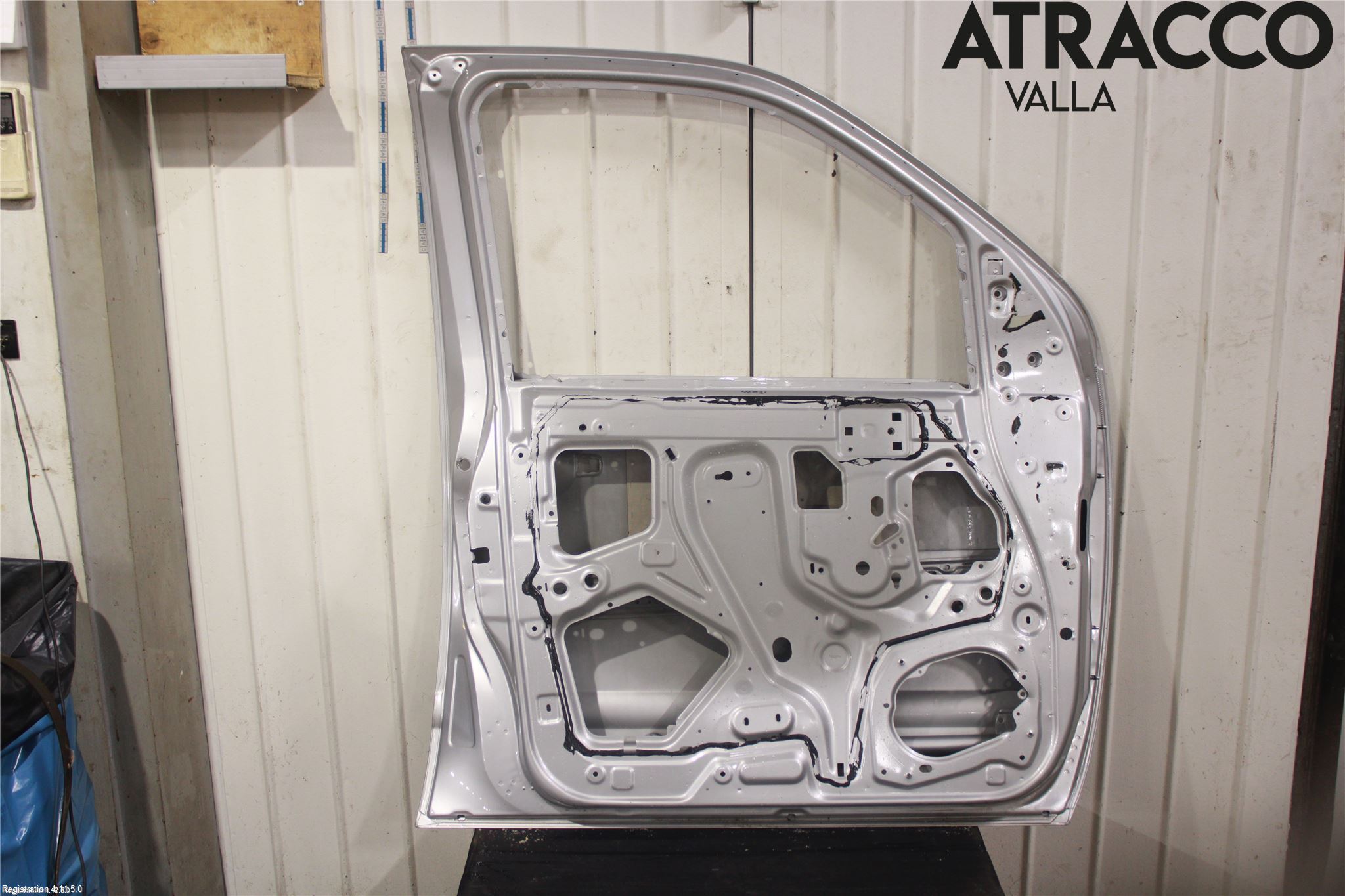 Nissan NAVARA 05-16 Dør 4D Foran Venstre