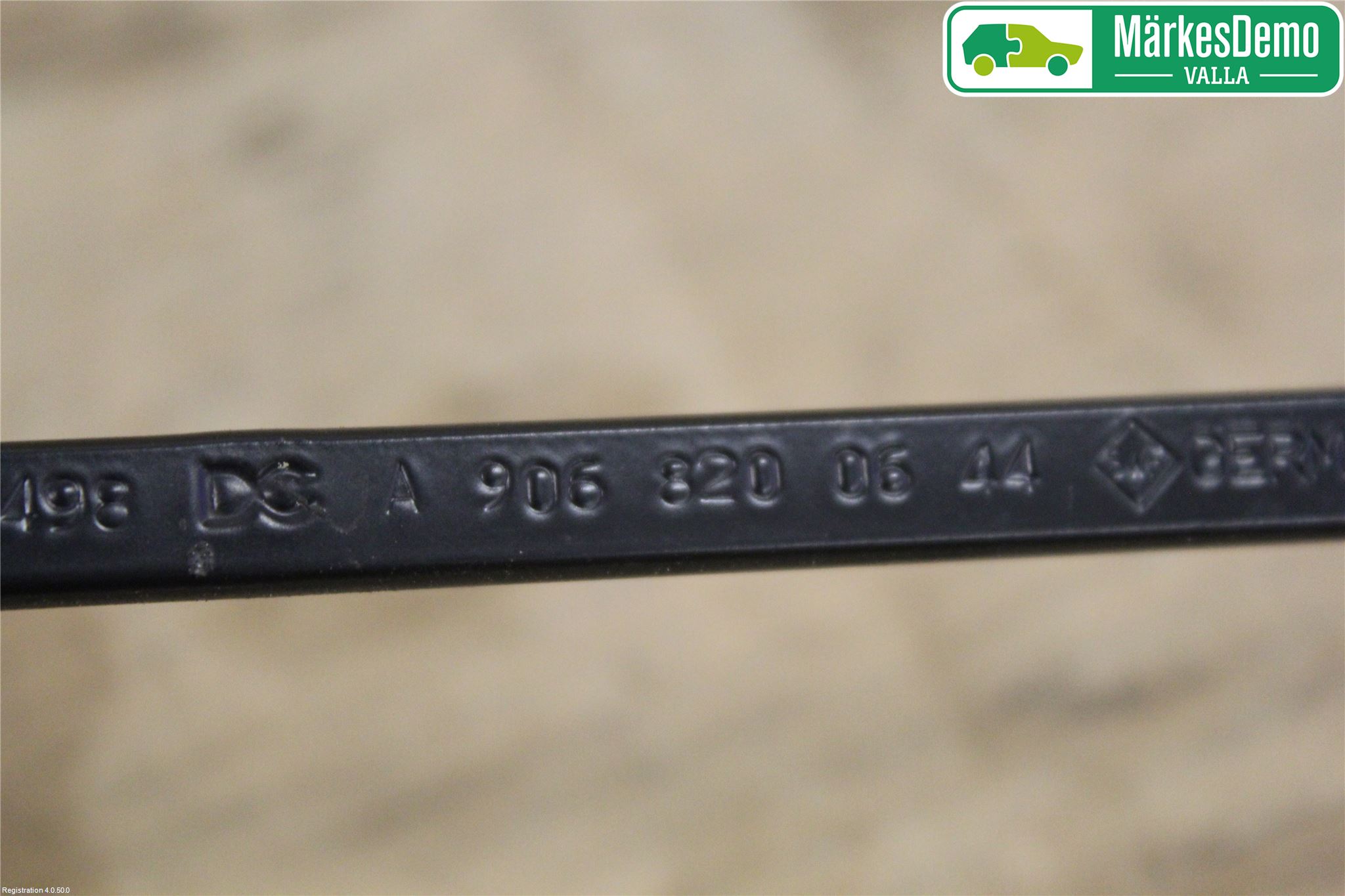 Volkswagen VW CRAFTER 06-16 Viskerarm-Armer Frontrute