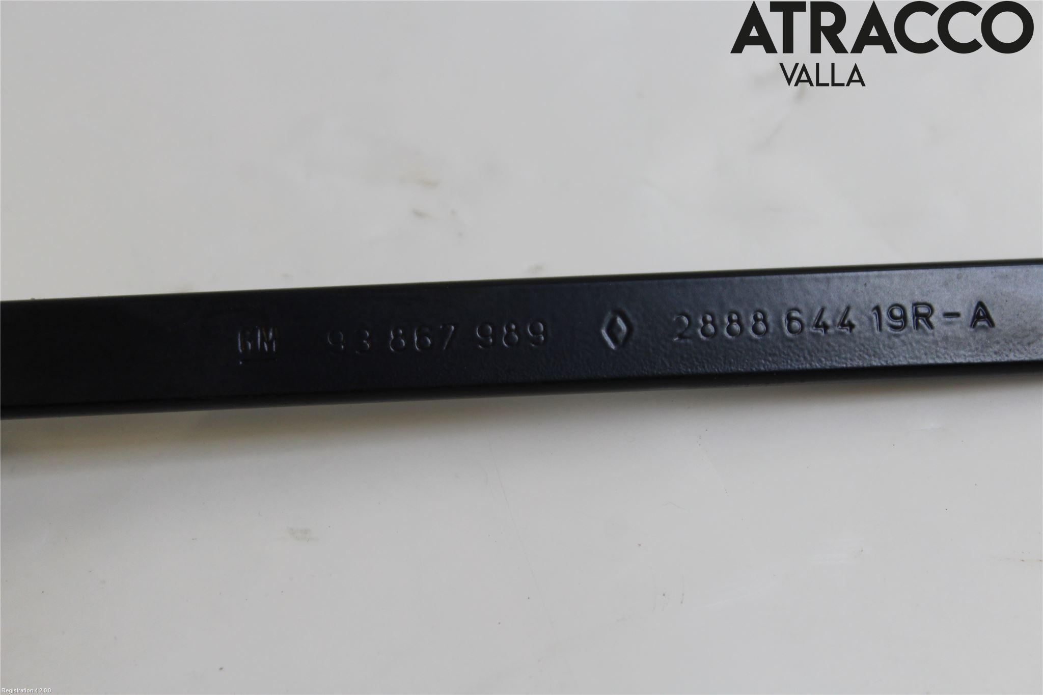 Nissan NV300 16-22 Viskerarm-Armer Frontrute