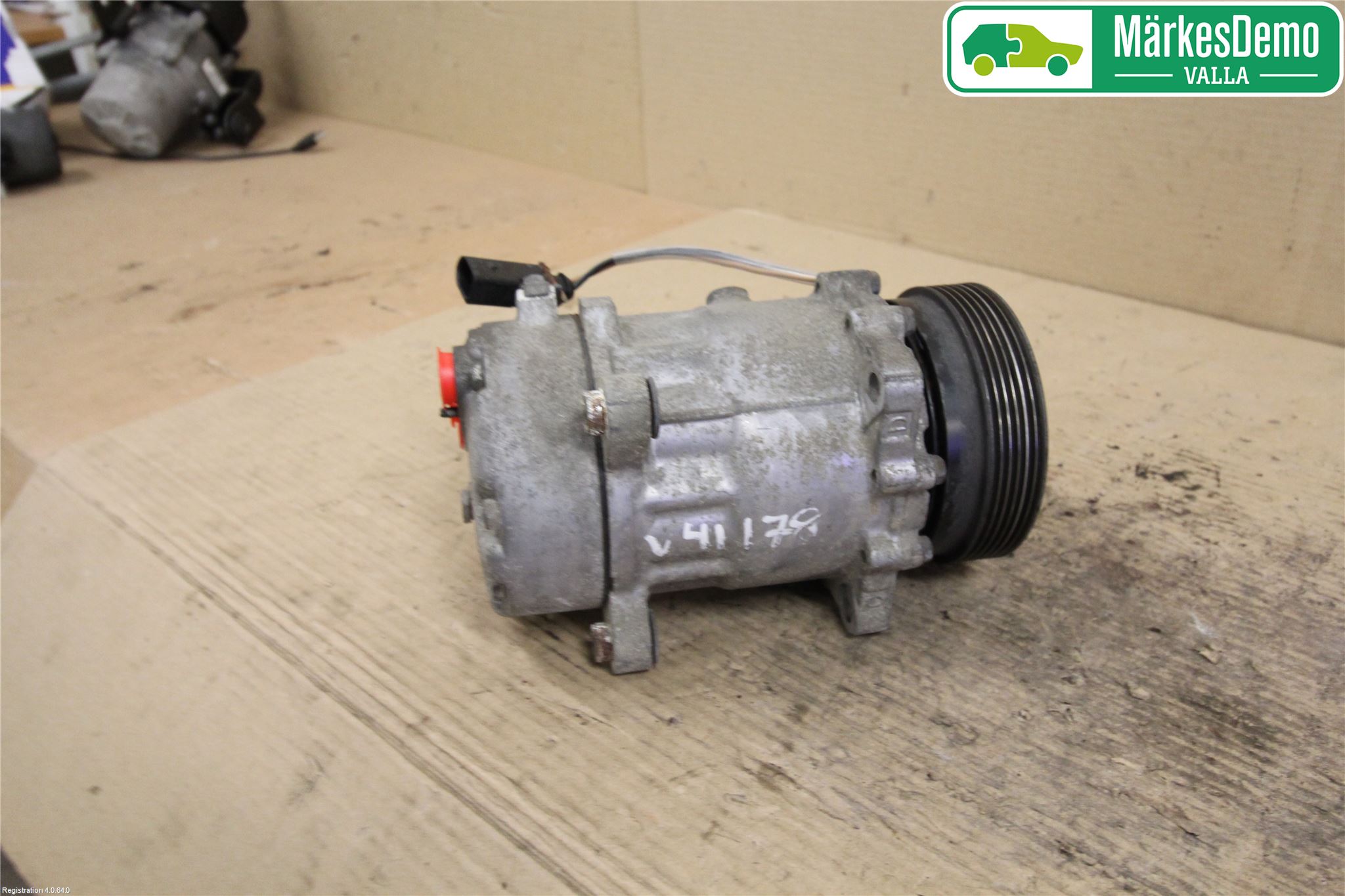 Volkswagen VW CADDY      04-10 Varme Ac Kompressor