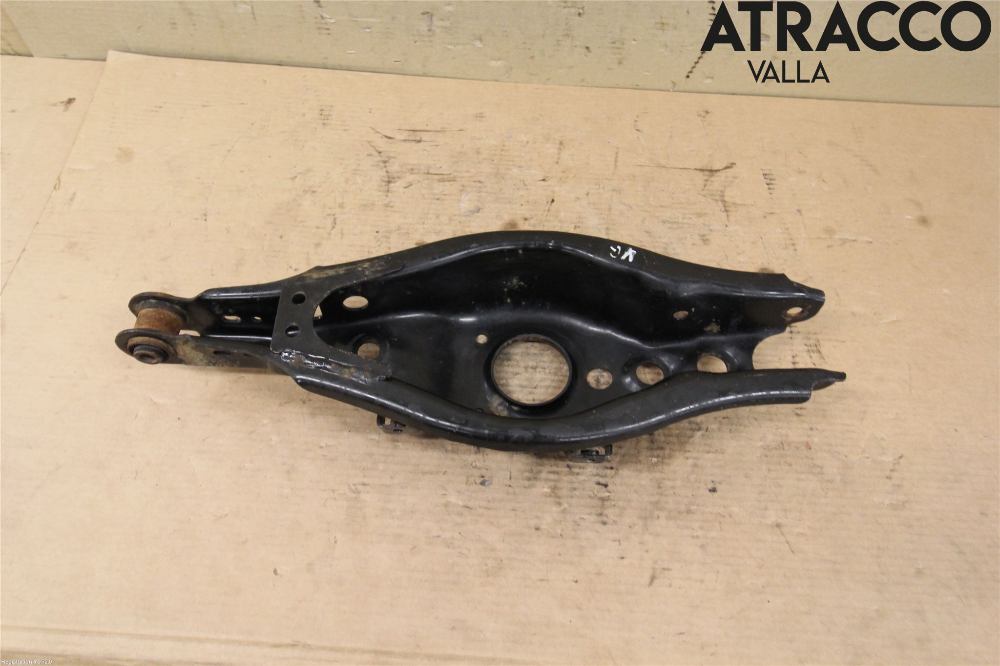 Toyota AURIS 13-19 Bærearm Bak Venstre