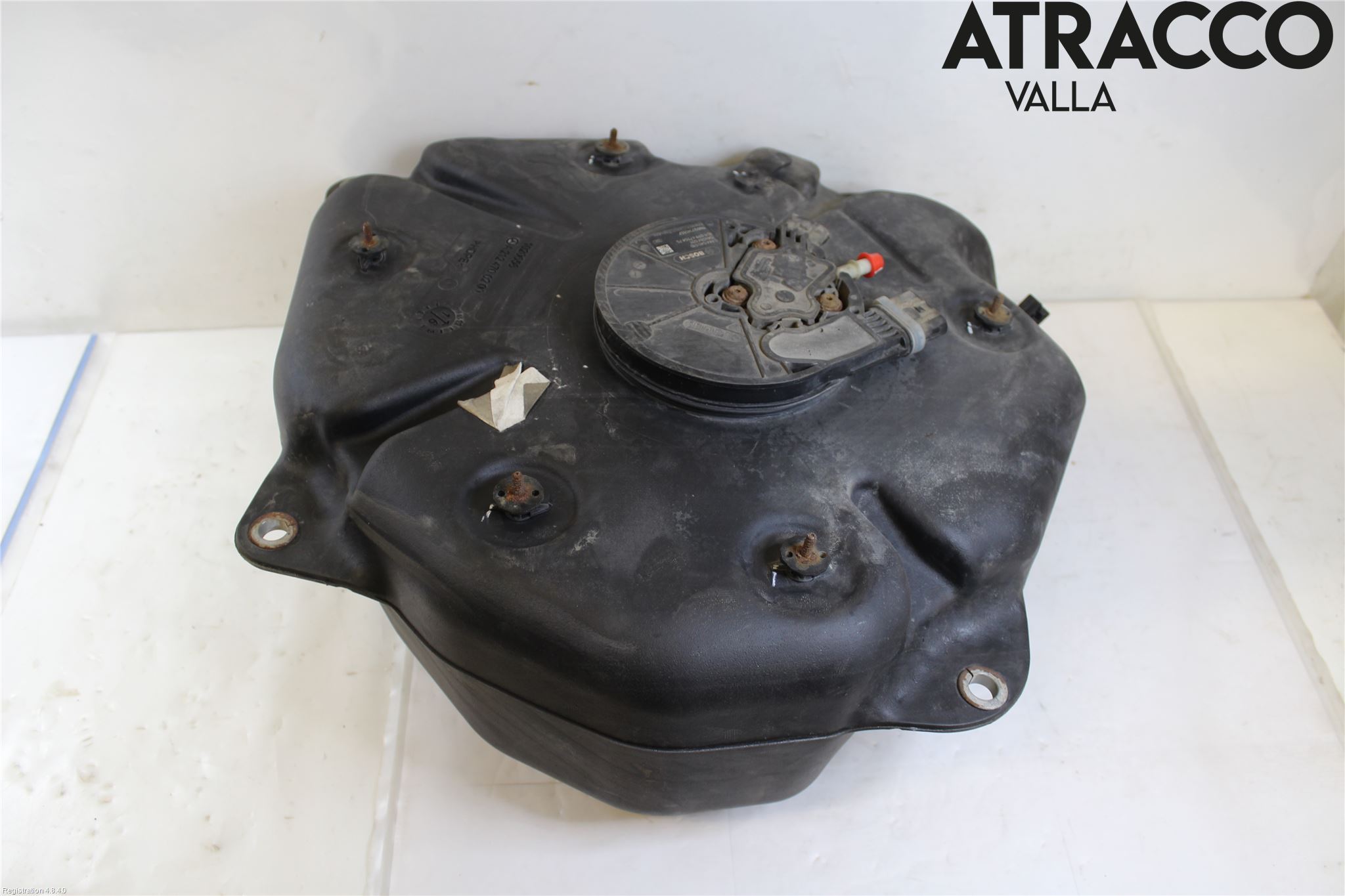 Mercedes-Benz MB E-KLASS (W212) 09-16 Adblue Tank