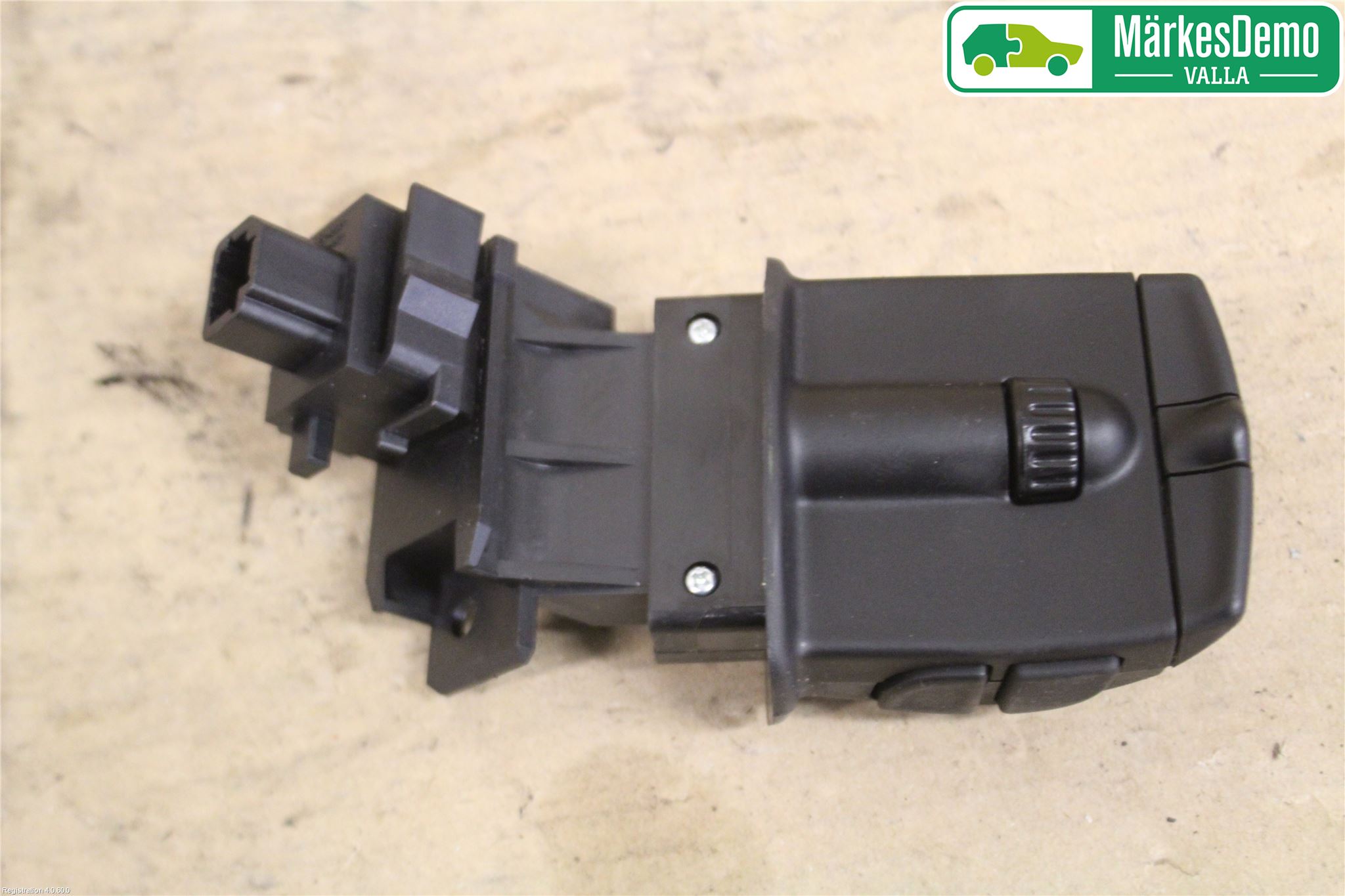 Renault MEGANE III 09-15 Bryter Ratt Radio-Stereo