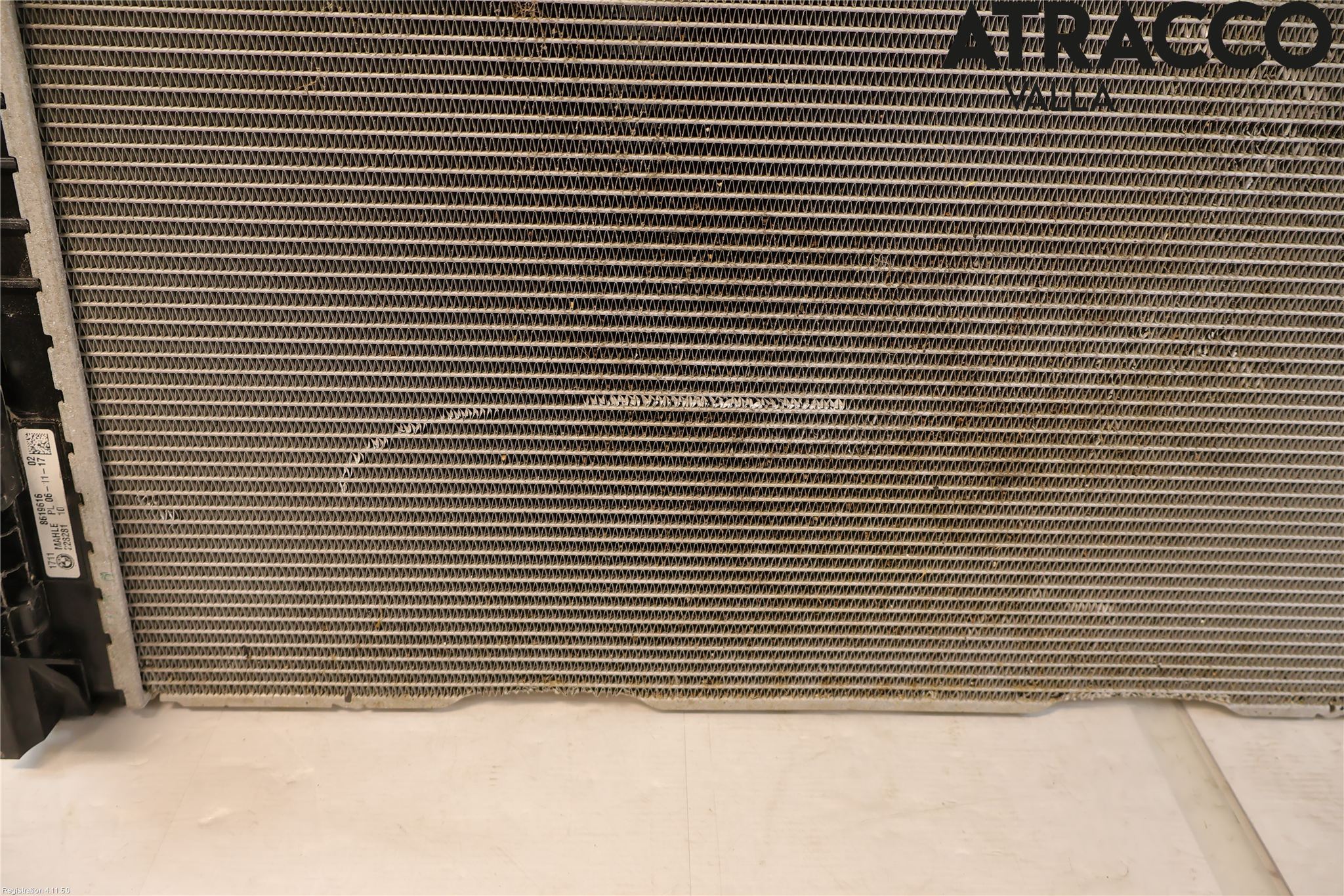 BMW 5 G30/G31/F90 17-23 Radiator Automat