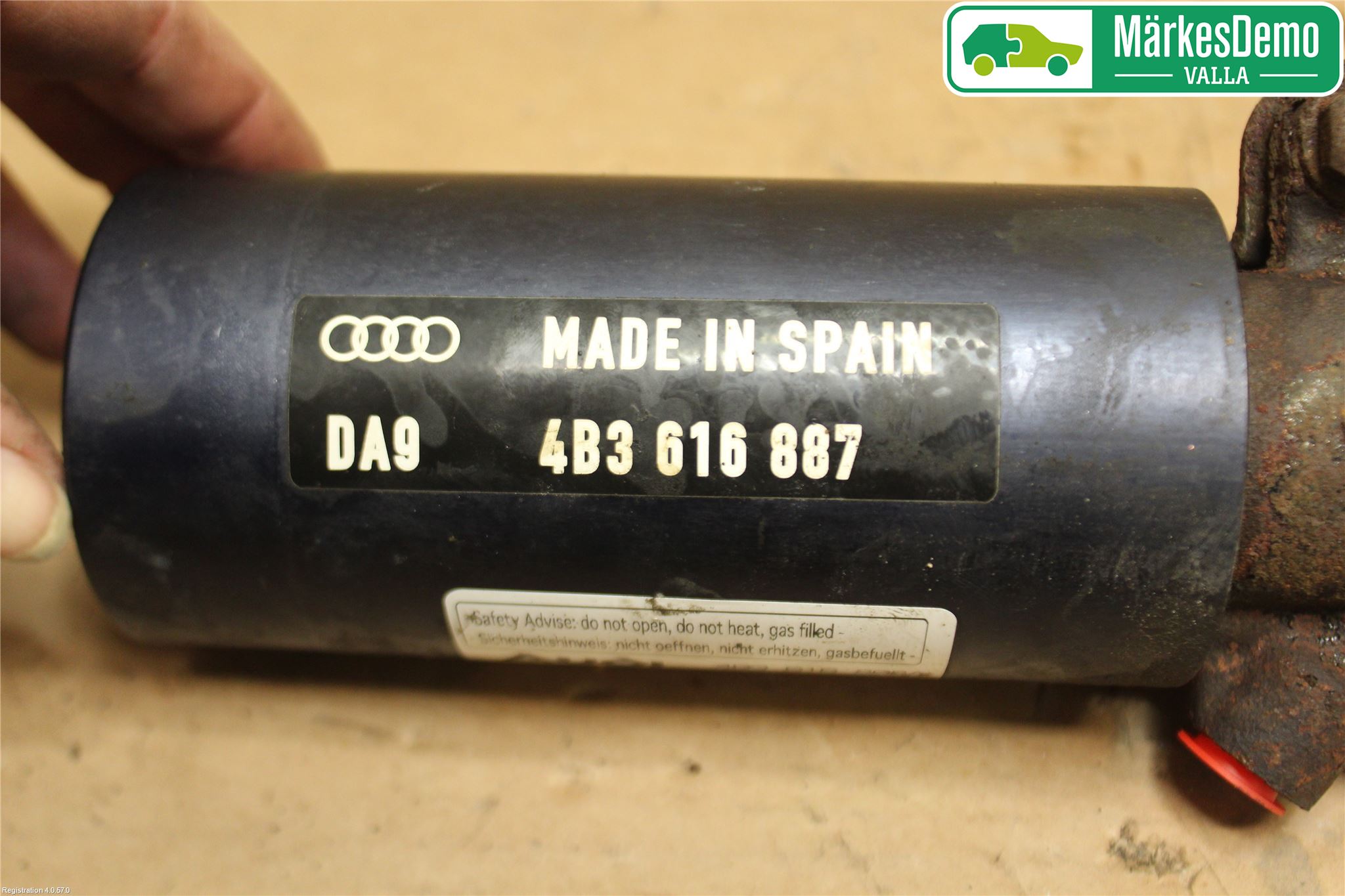 Audi A6/S6     97-05 Fjæring Hydraulikklokke Bak