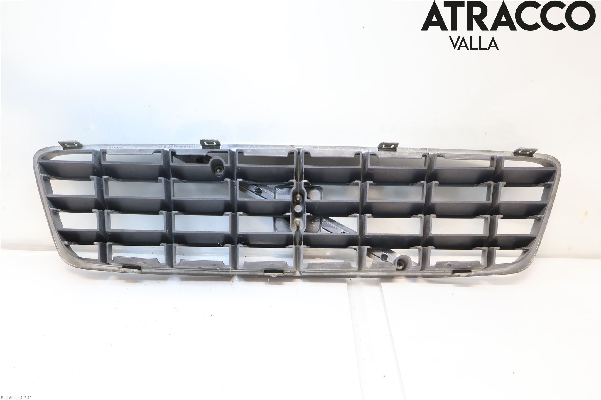 Volvo XC70 01-04 Grill Komplett