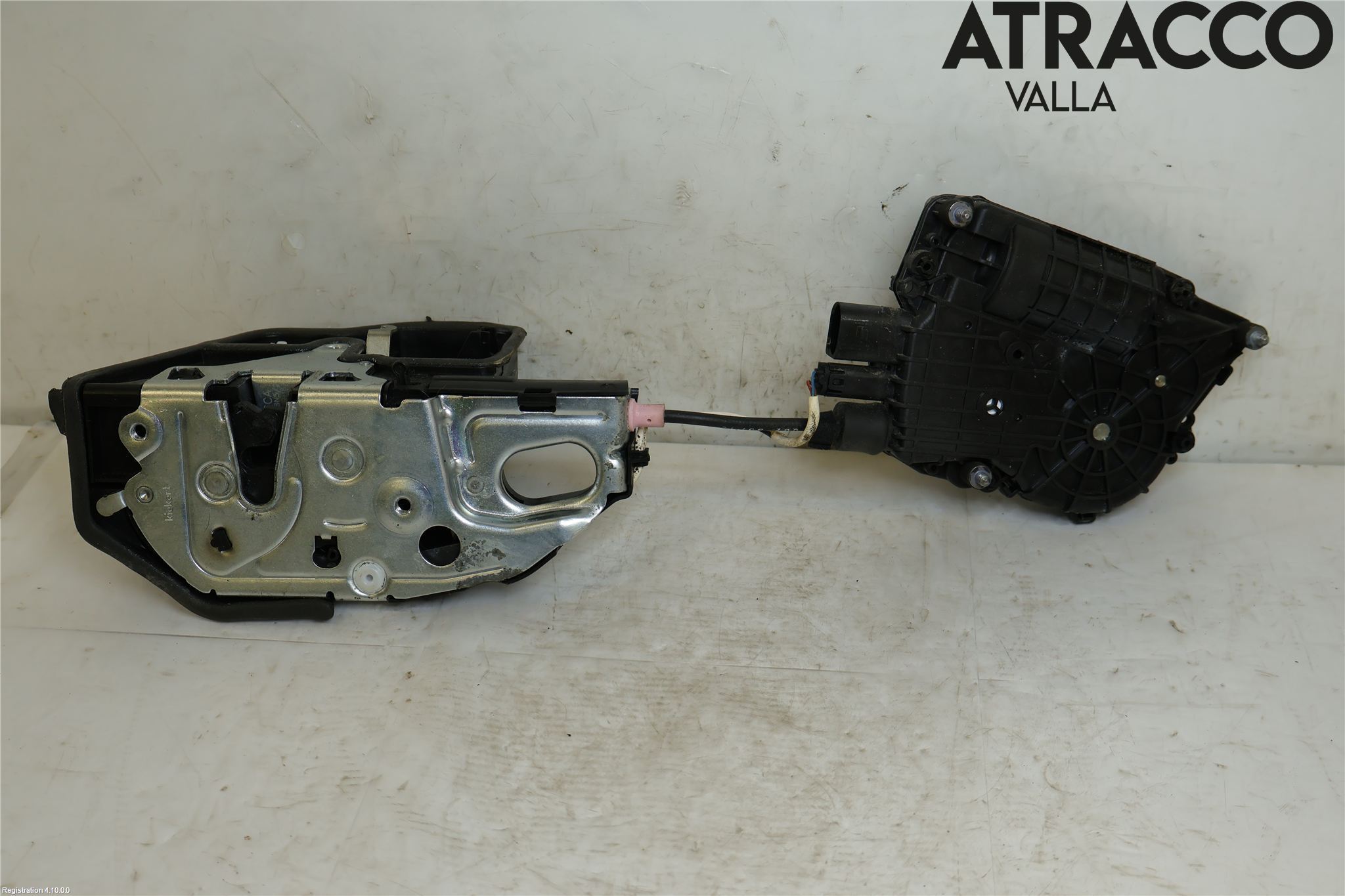 BMW 5 F10/F11/F18 09-17 Dørlås - Låsekasse