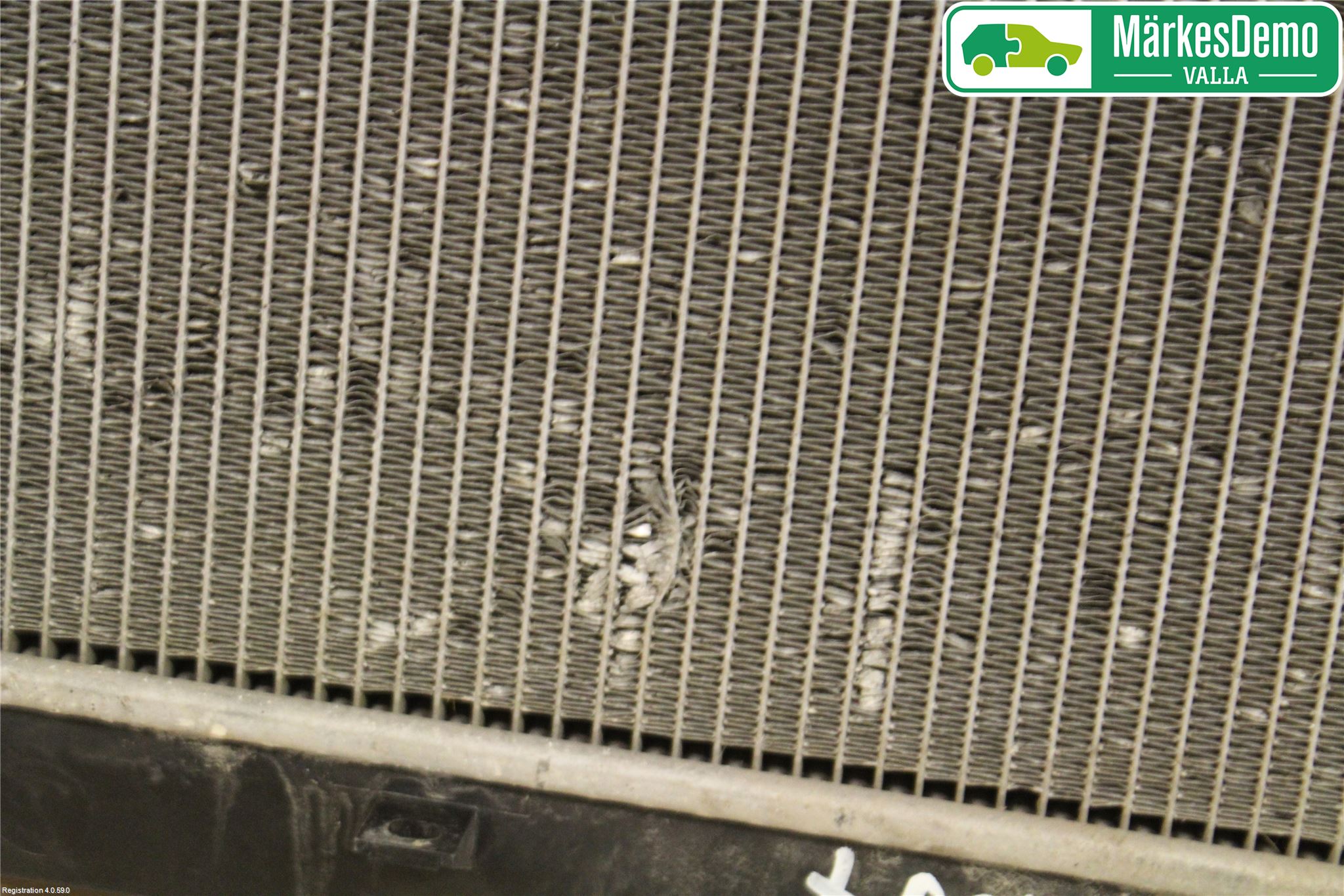Nissan NAVARA 05-16 Radiator Manuell