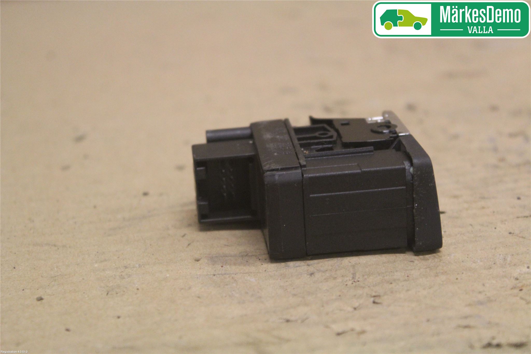 Audi A6 ALLROAD 12-18 Bryter Parkeringsbrems