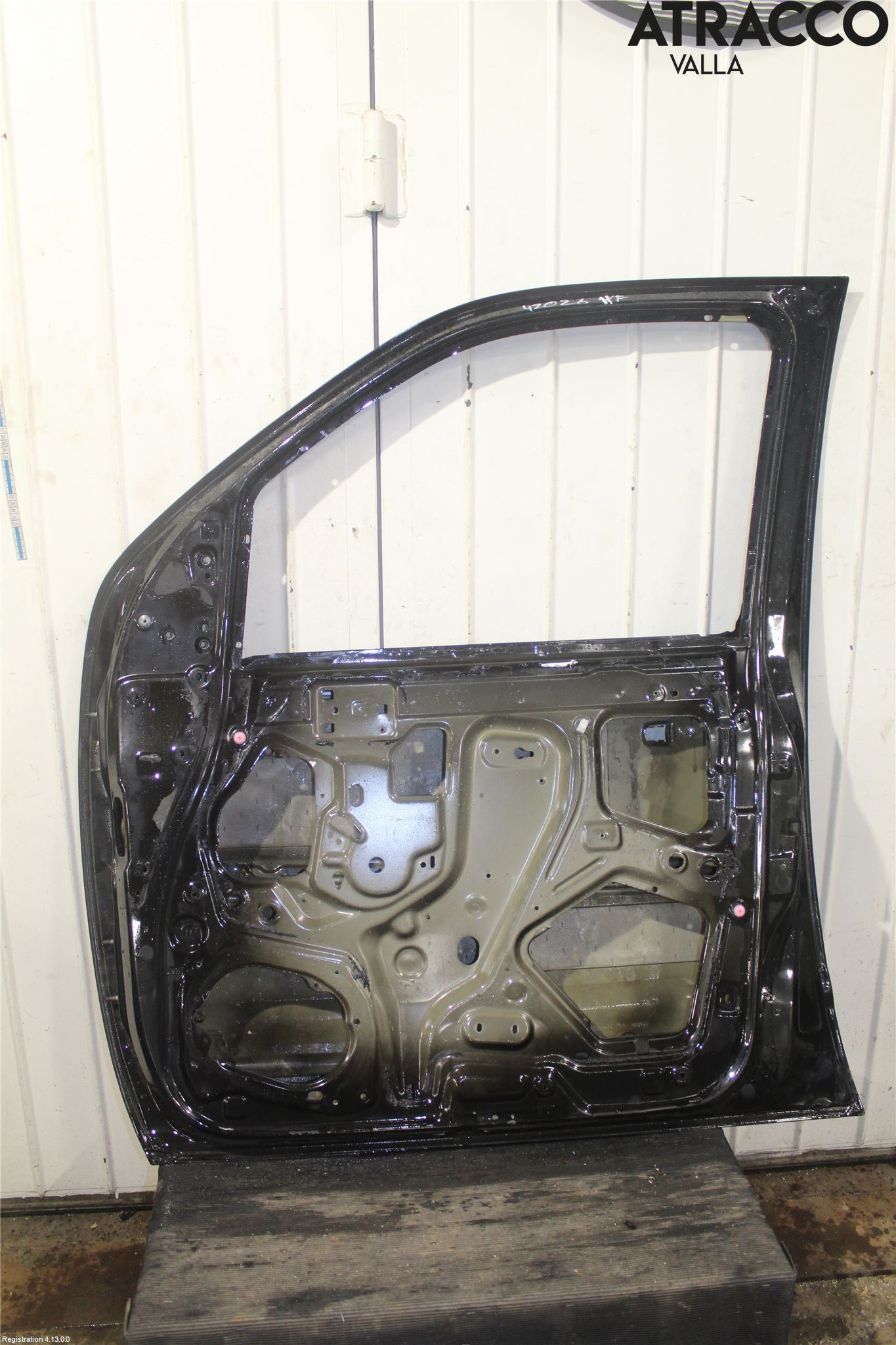 Nissan NAVARA 05-16 Dør 4D Foran Høyre
