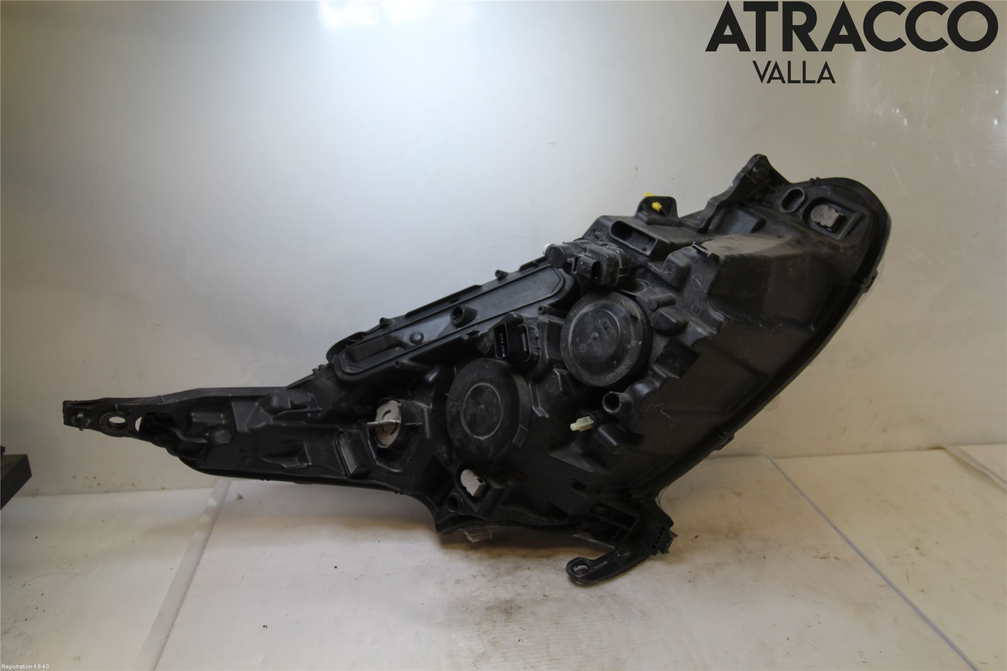 Peugeot PEUGOT 208 16-19 Frontlykt Venstre
