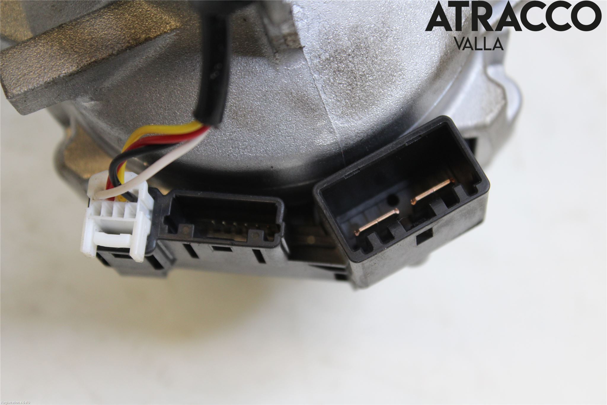Suzuki SWIFT 17-24 Rattakselaggregat Innebygd Servo