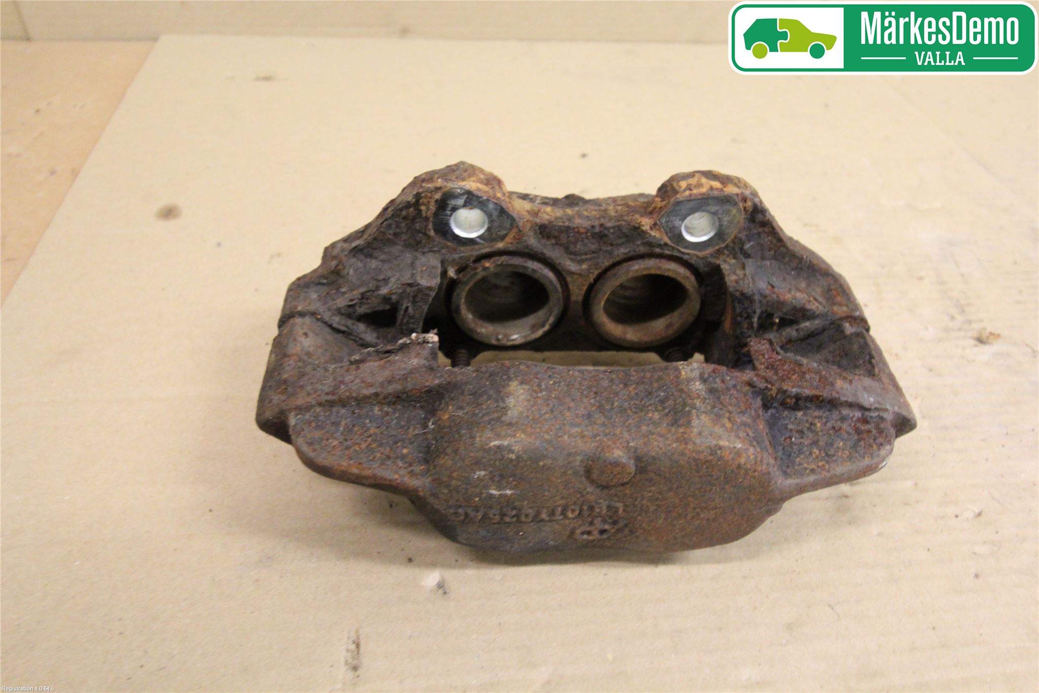 Landrover DEFENDER (L316) 07-16 Bremsecaliper Foran Venstre