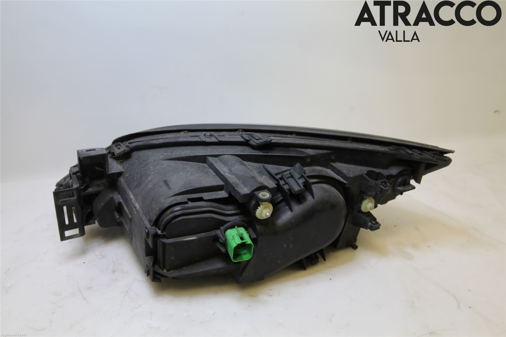 Ford MONDEO     01-06 Frontlykt Høyre