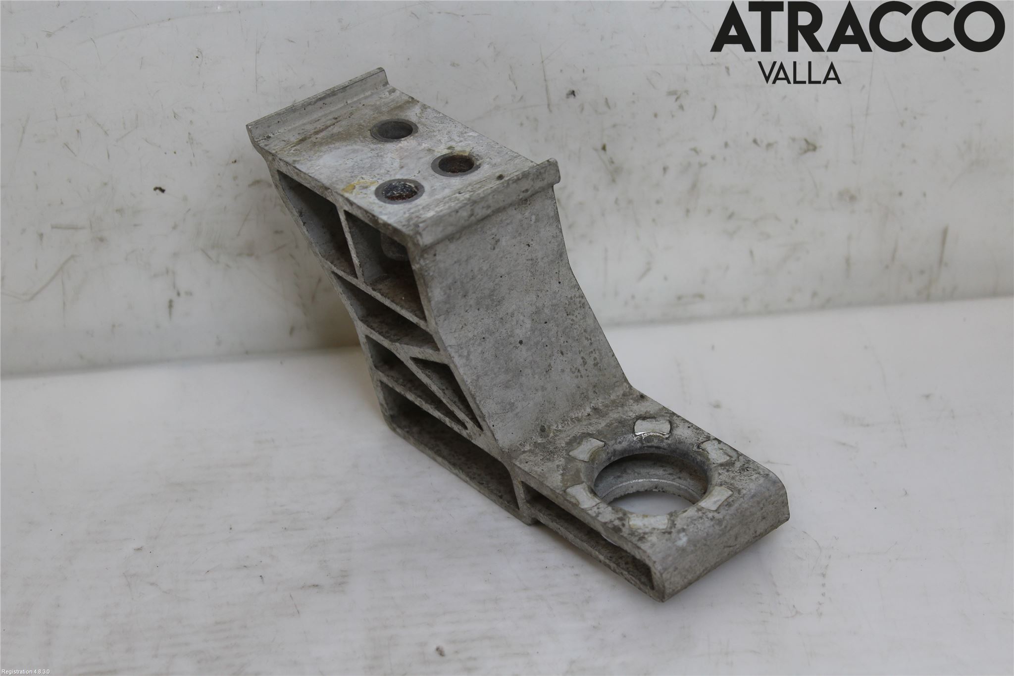 Mercedes-Benz MB E-KLASS (W213) 16-23 Radiator Feste - Ramme - Bjelk