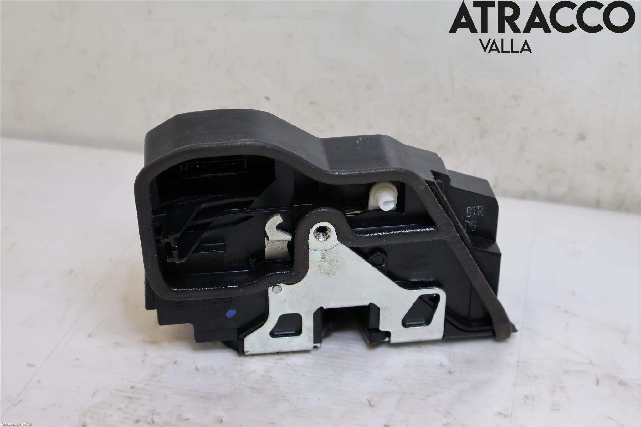 BMW 3 F30/F31/F80 12-19 Dørlås - Låsekasse