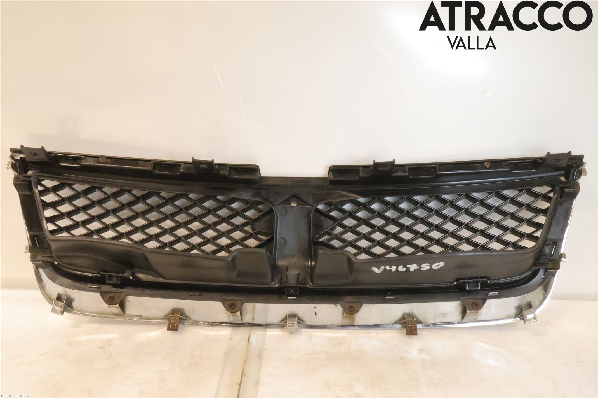 Suzuki GRAND VITARA II 06-14 Grill Komplett