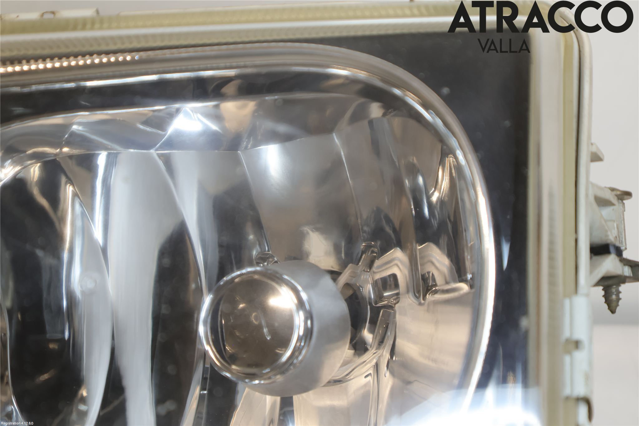 Volvo S40/V40    96-04 Frontlykt Venstre