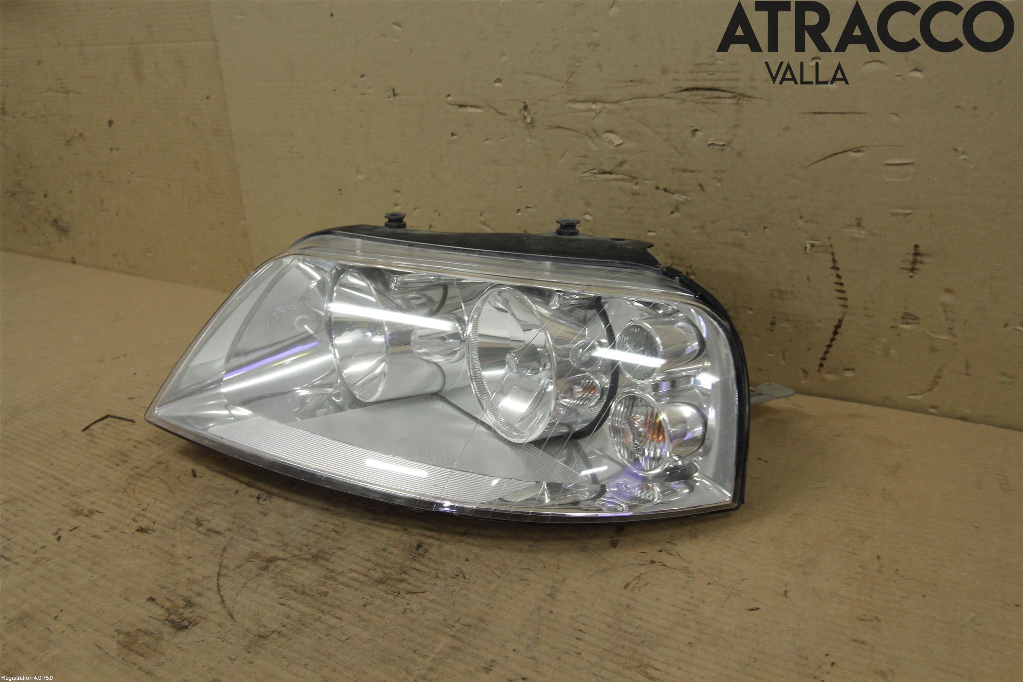 Volkswagen VW SHARAN      01-10 Frontlykt Venstre