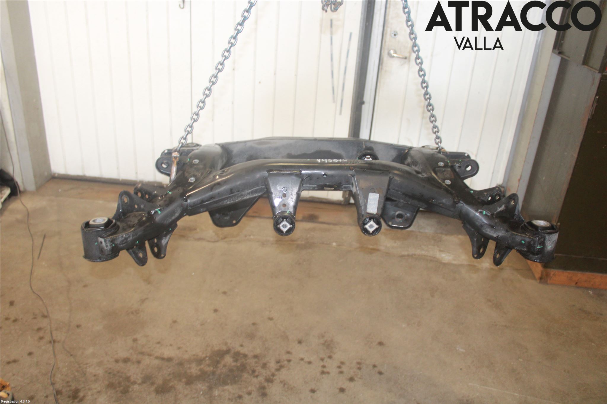 BMW X4 F26 14-18 Bakaksel Feste Travers-Ramme