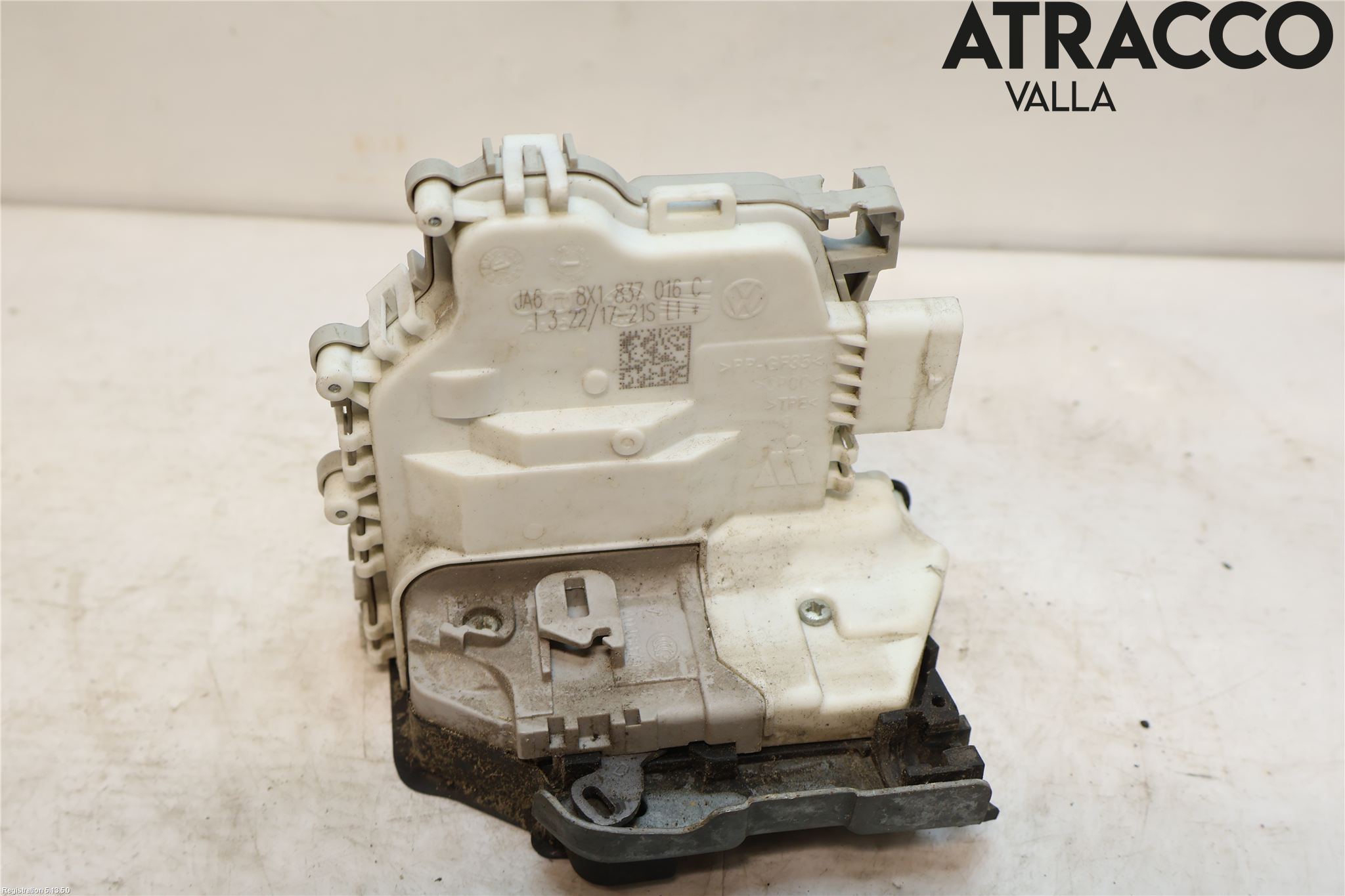 Audi A4/S4 B9 16-19 Dørlås - Låsekasse