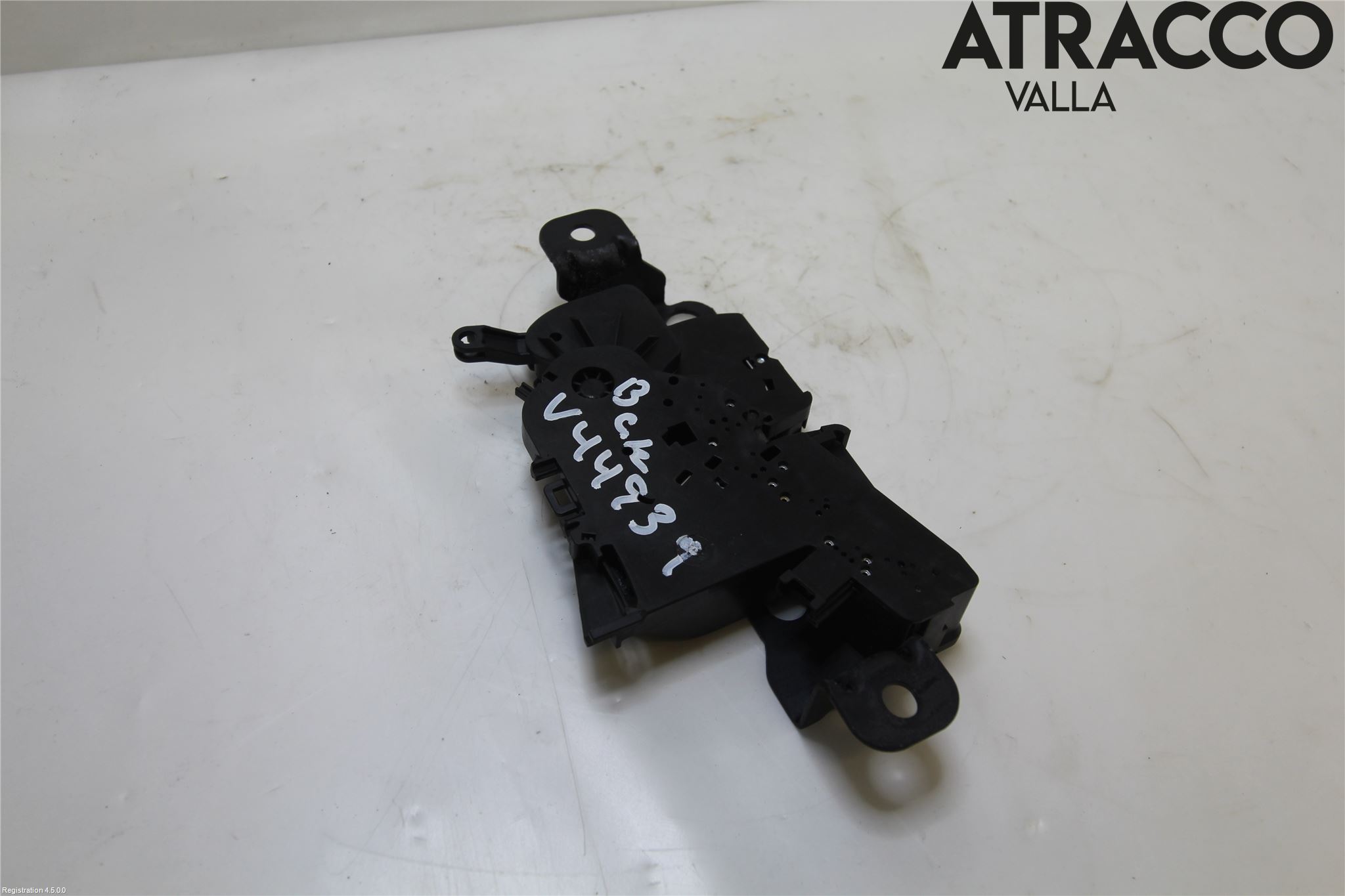 BMW 5 G30/G31/F90 17-23 Bakluke-Lokk Låsekasse