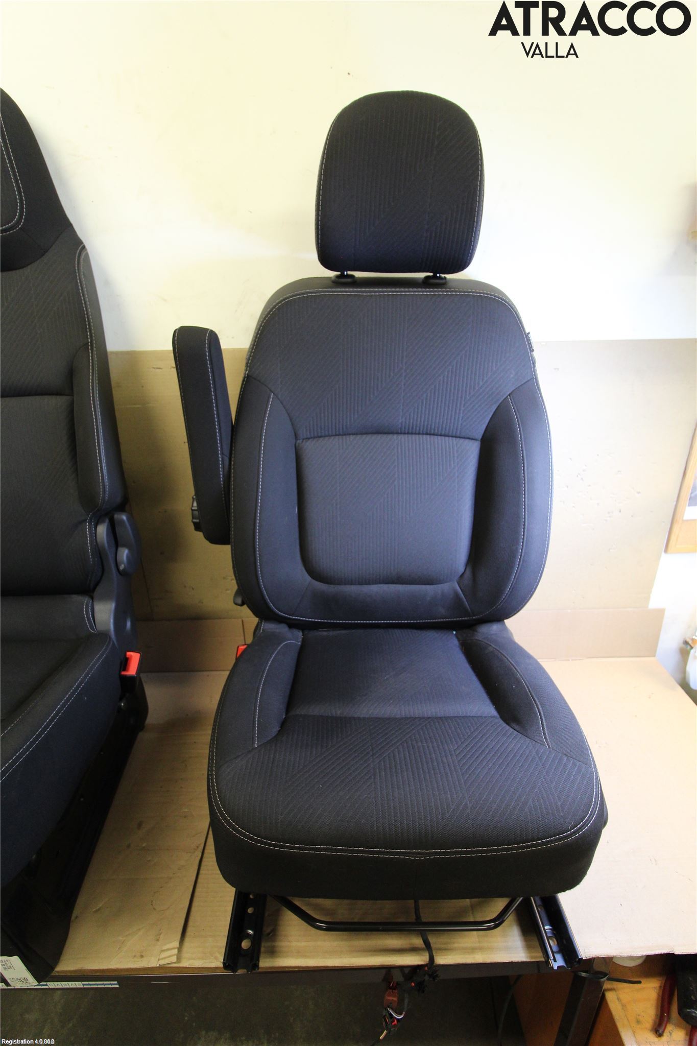 Renault TRAFIC/E-TECH 15- Innr Stoler - Seter Komp
