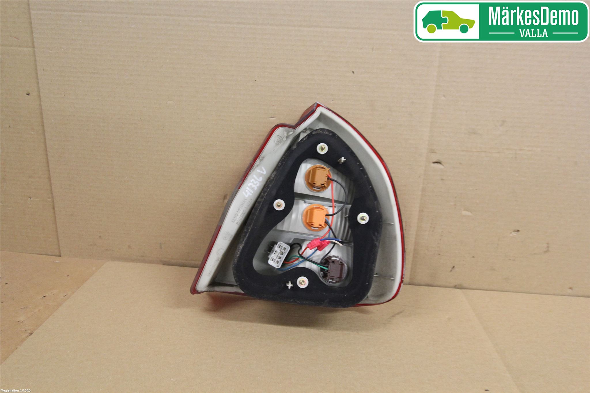Mitsubishi CARISMA 00-04 Baklykt Venstre