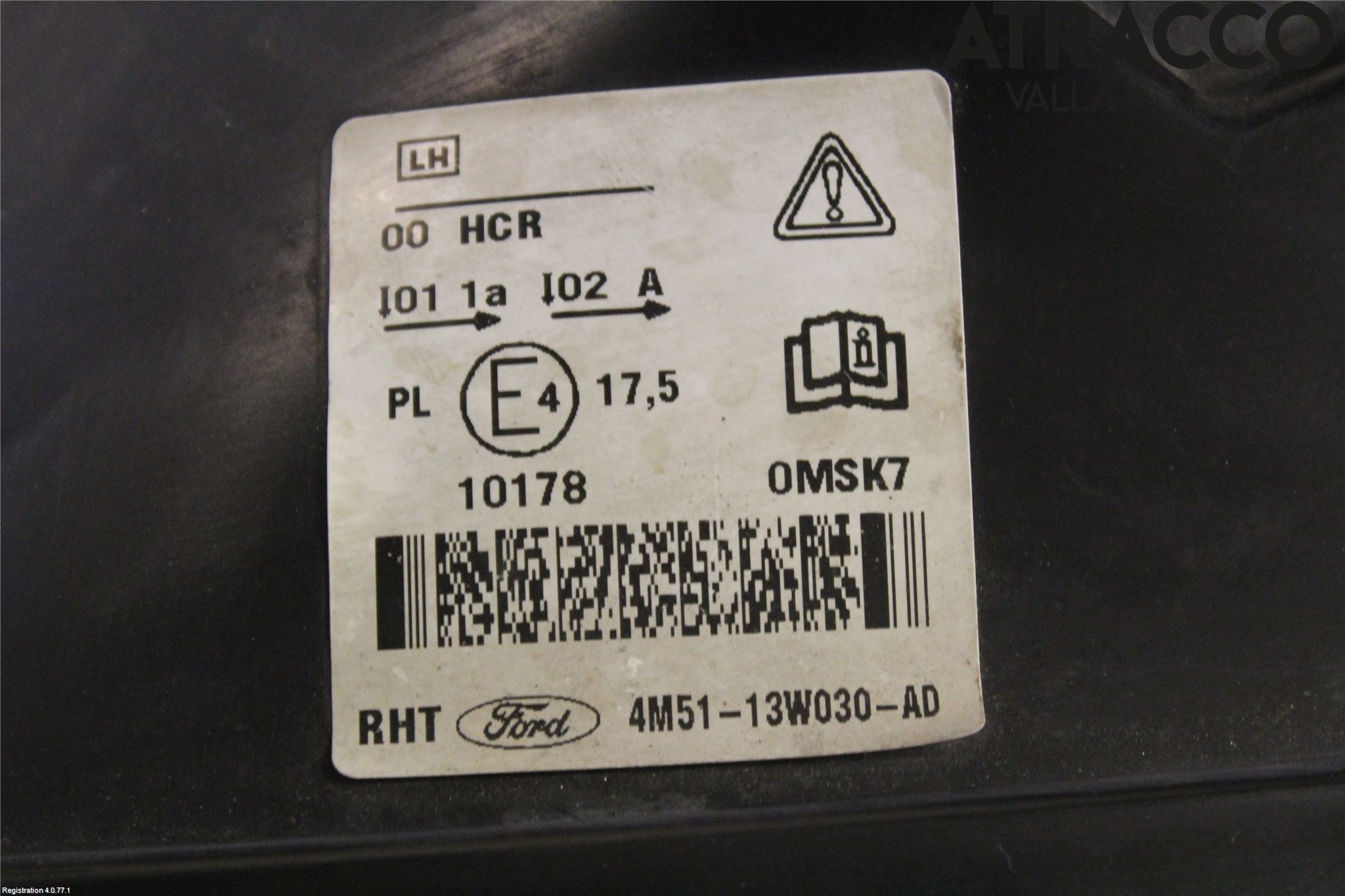 Ford FOCUS     04-07 Frontlykt Venstre