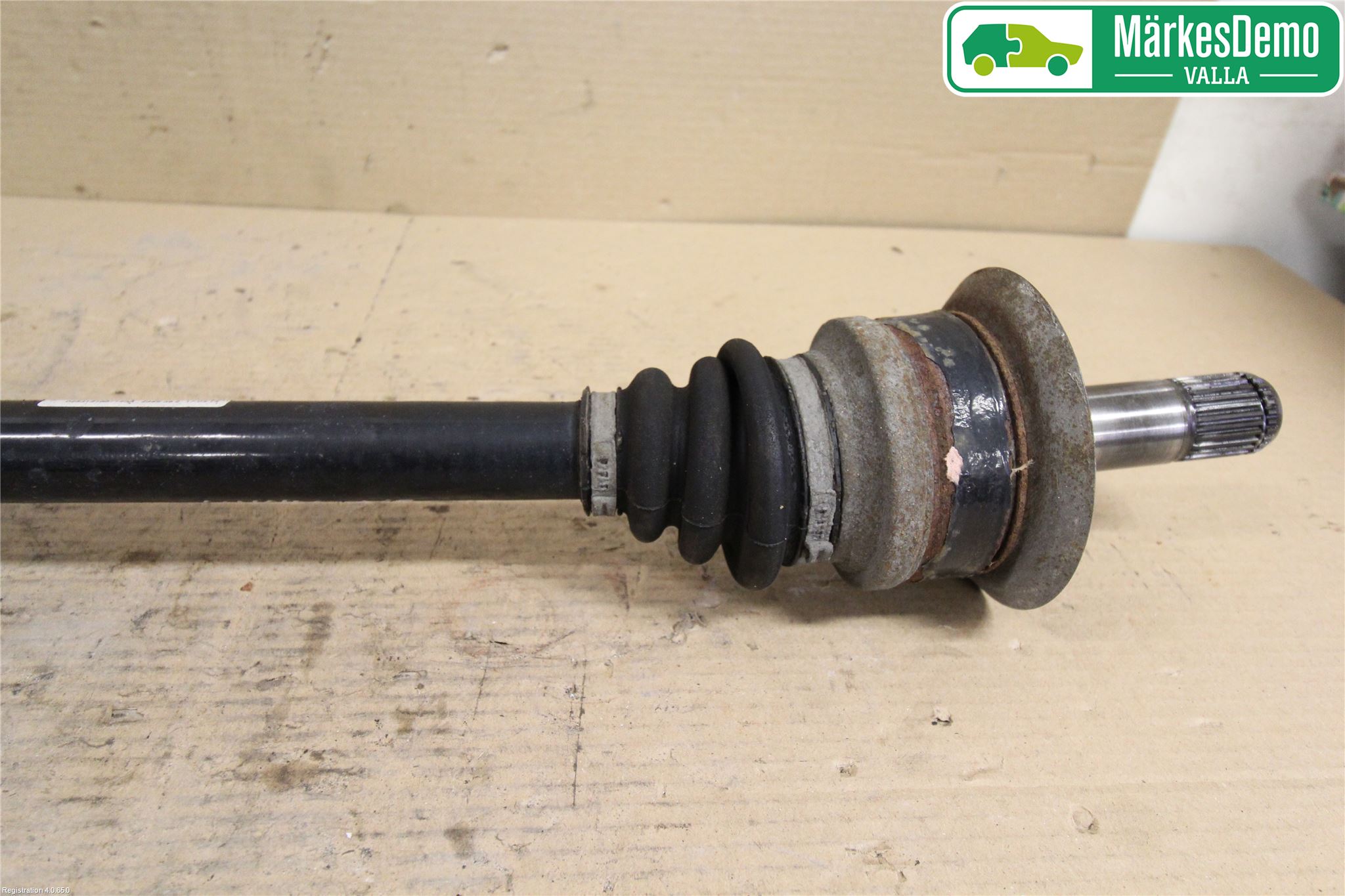 BMW 5 F10/F11/F18 09-17 Drivaksel Bak Kompl Venstre