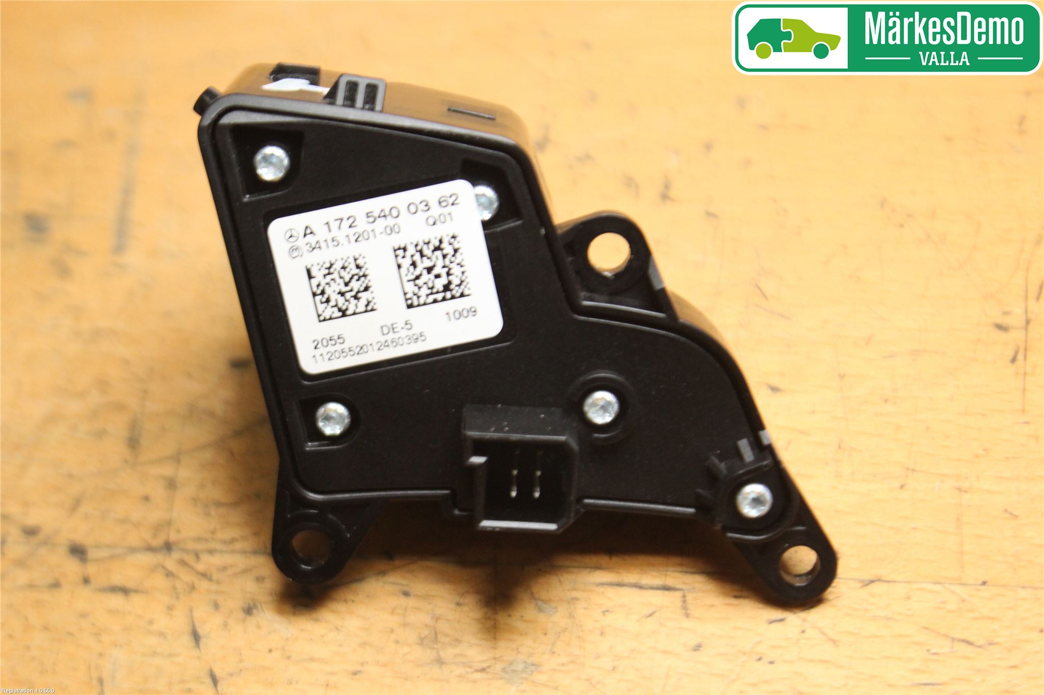 Mercedes-Benz MB C-KLASS (W204) 07-15 Bryter Ratt Radio-Stereo