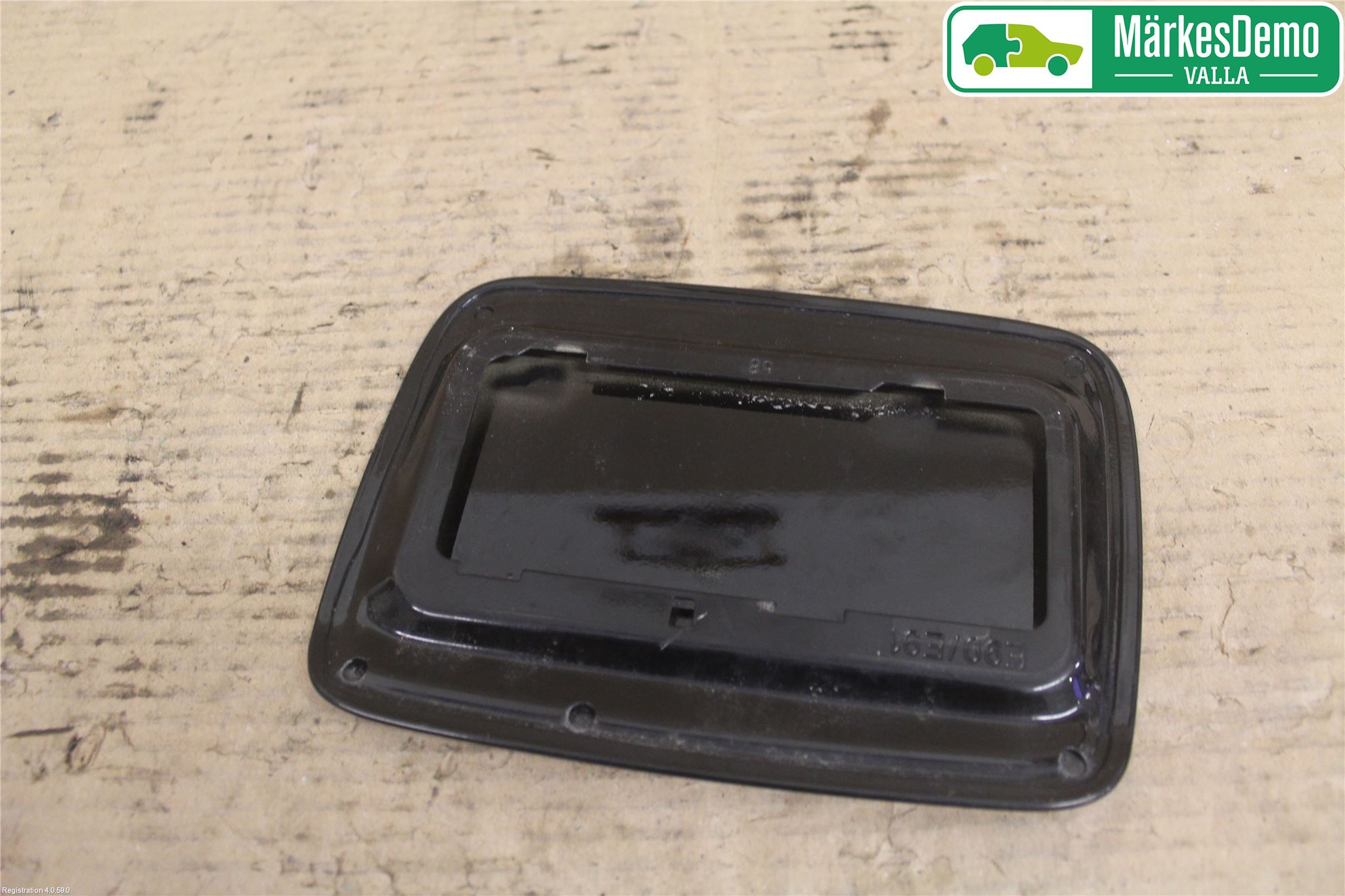 BMW 3 E90/91 SED/TOU 05-12 Drivstoff Tankluke