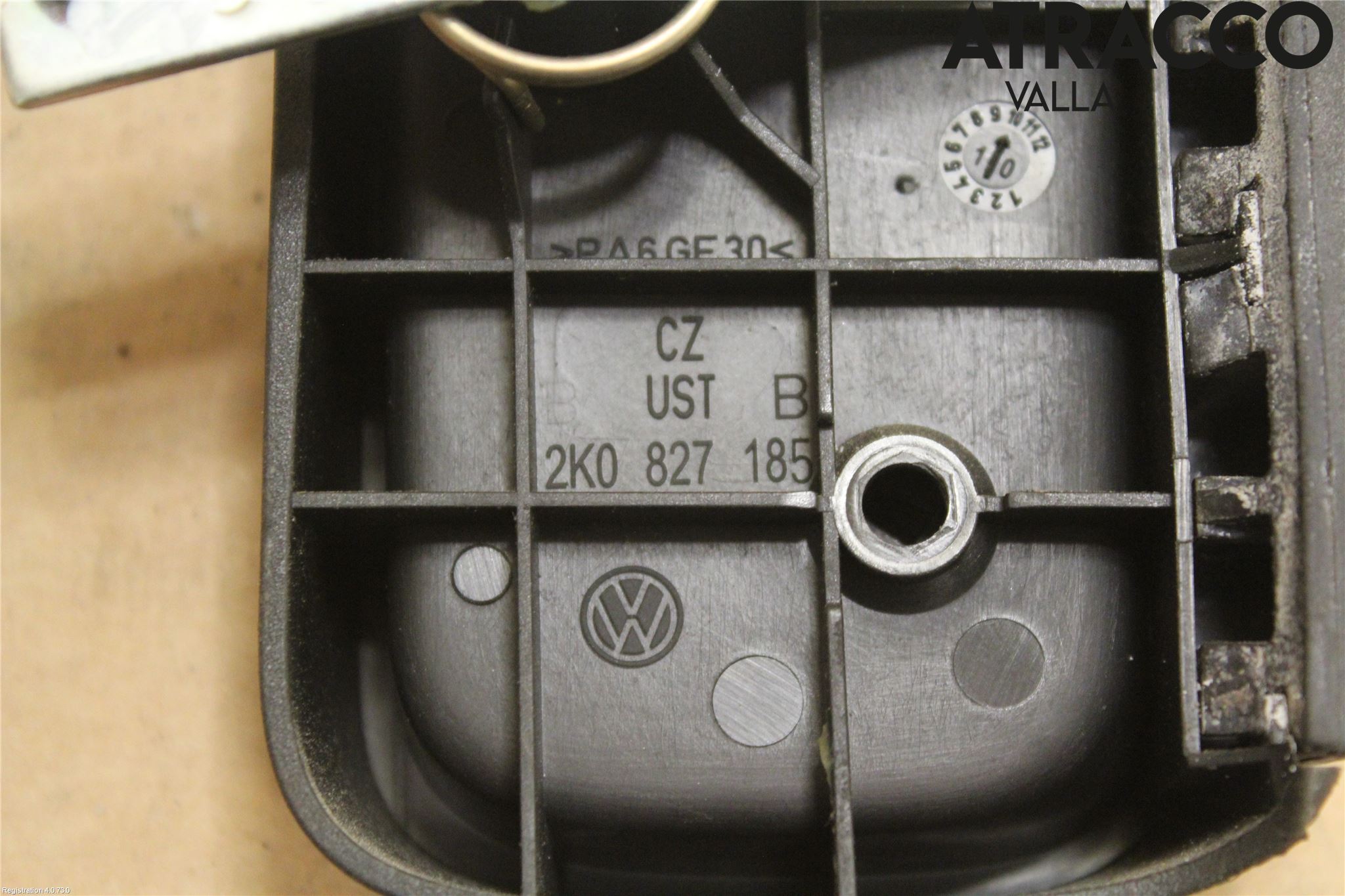 Volkswagen VW CADDY 11-15 Bakluke Handtak Indre