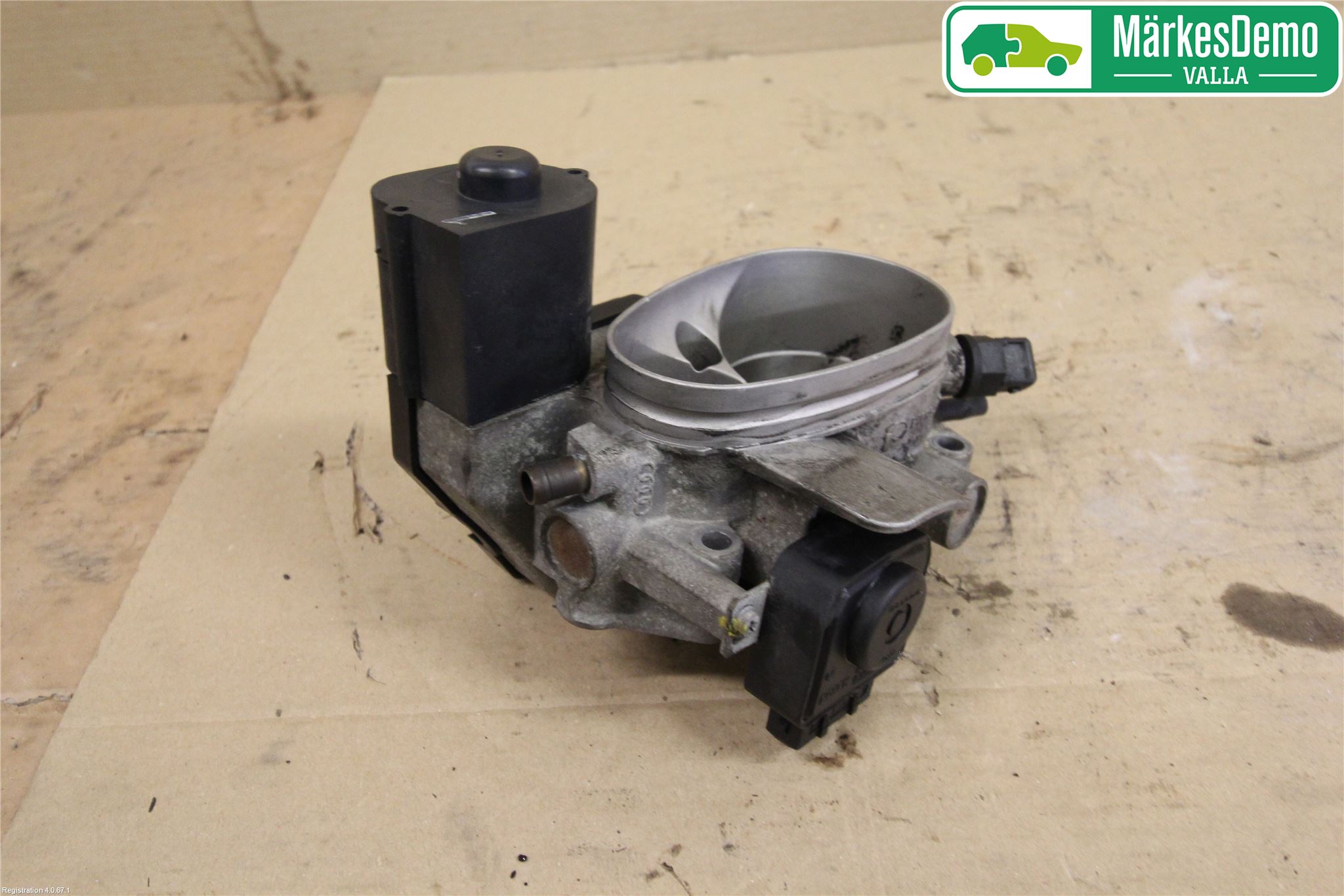 Audi A8/S8 4D 94-02 Inns Spjeldhus