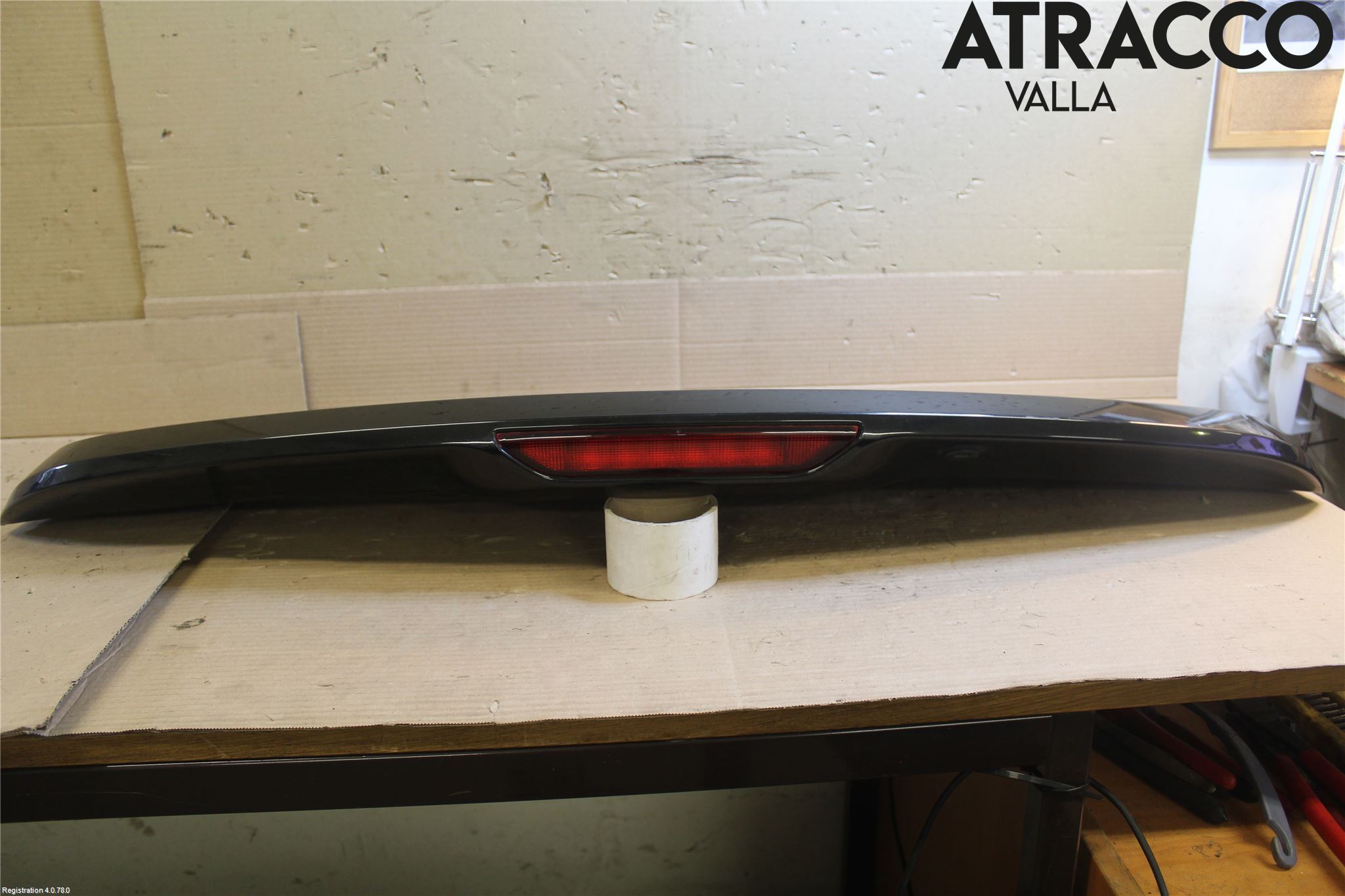 Jeep GRAND CHEROKEE 10-20 Spoiler Bakluke