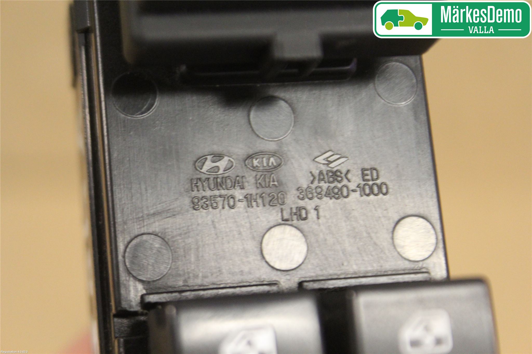 Kia CEED 06-12 Bryter Vindusheis