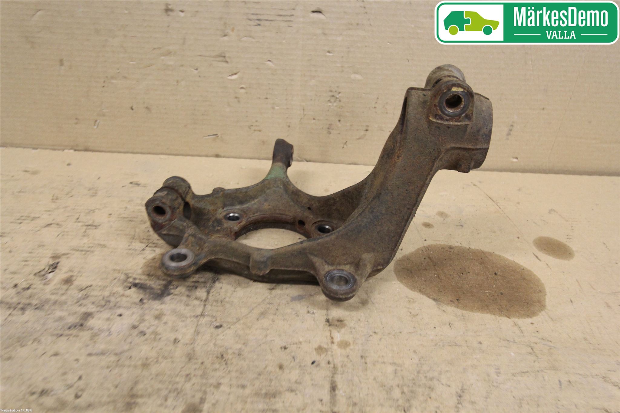 Nissan QASHQAI 14-17 Spindel Vf