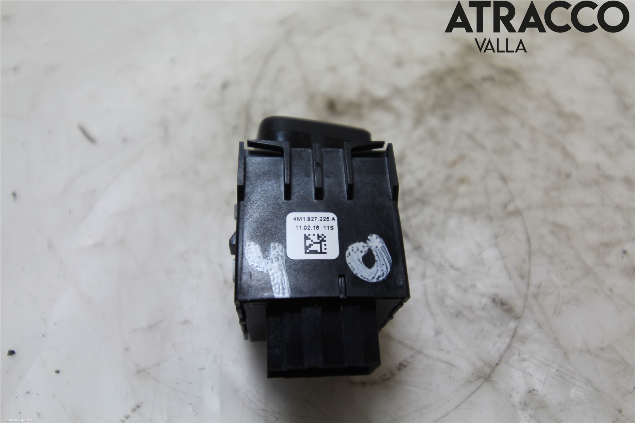 Audi A4/S4 B9 16-19 Bryter Parkeringsbrems