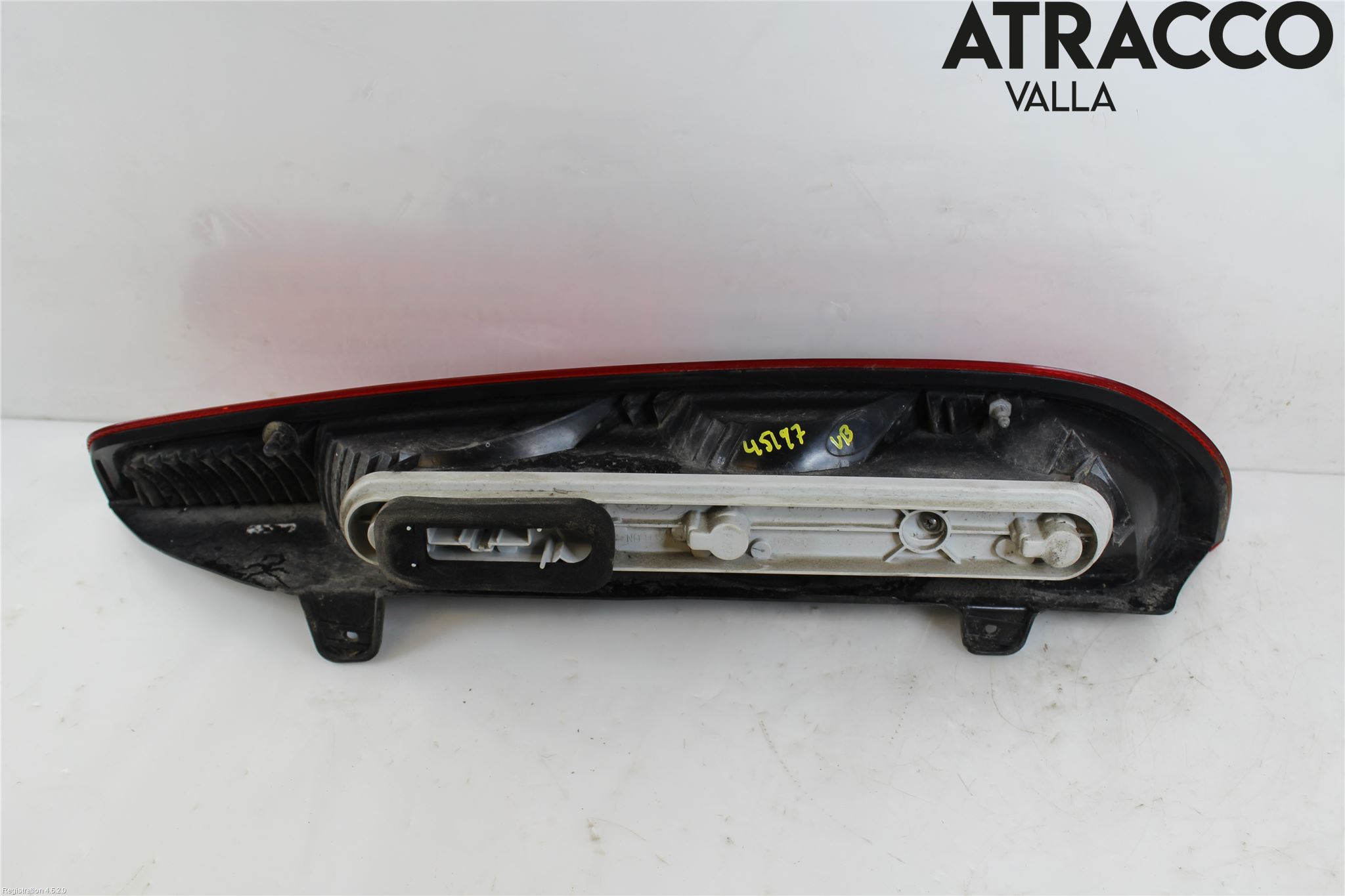Ford FOCUS     04-07 Baklykt Venstre