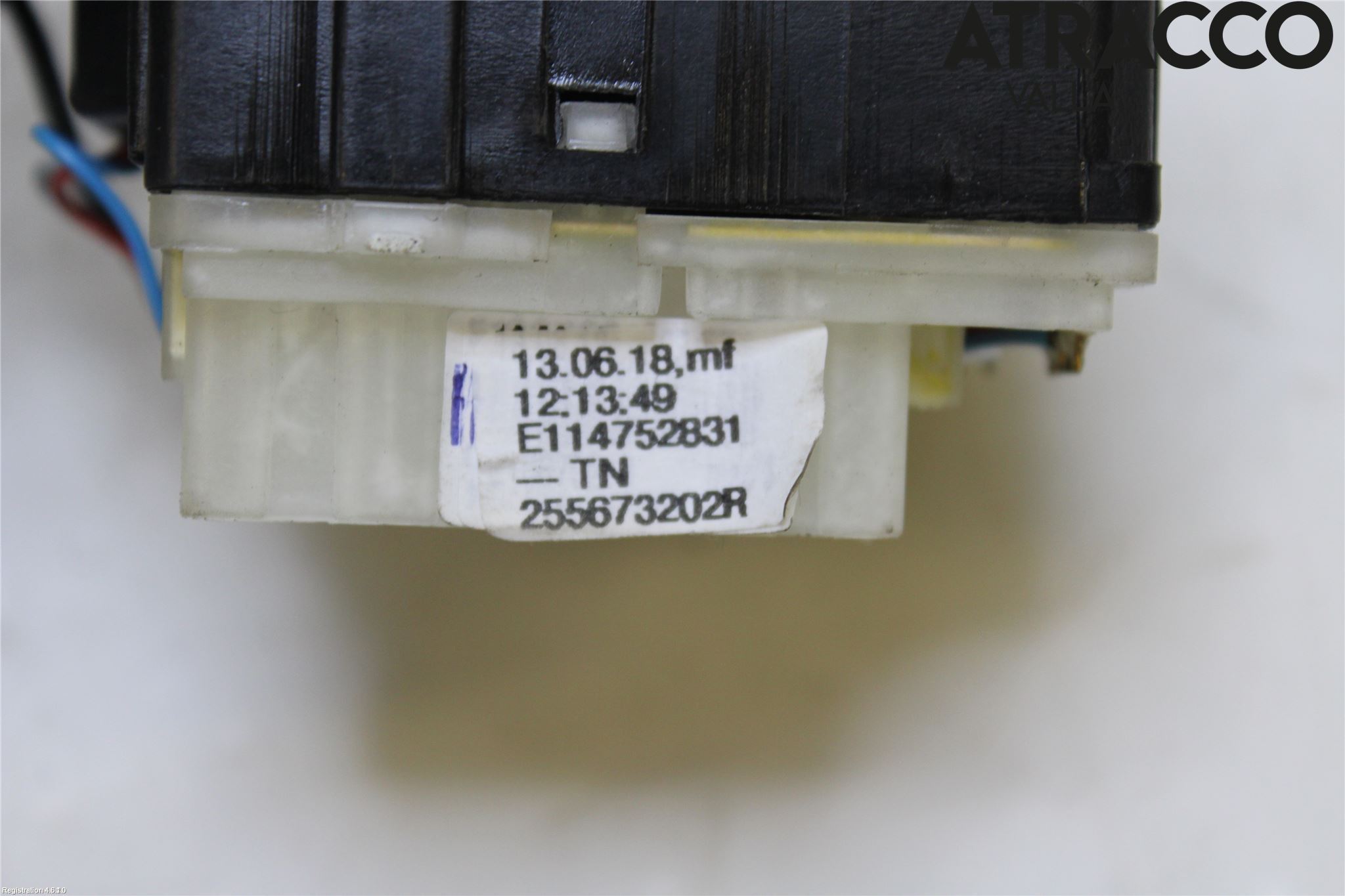 Renault CLIO IV 16-19 Bryter Ratt Visker - Spyler