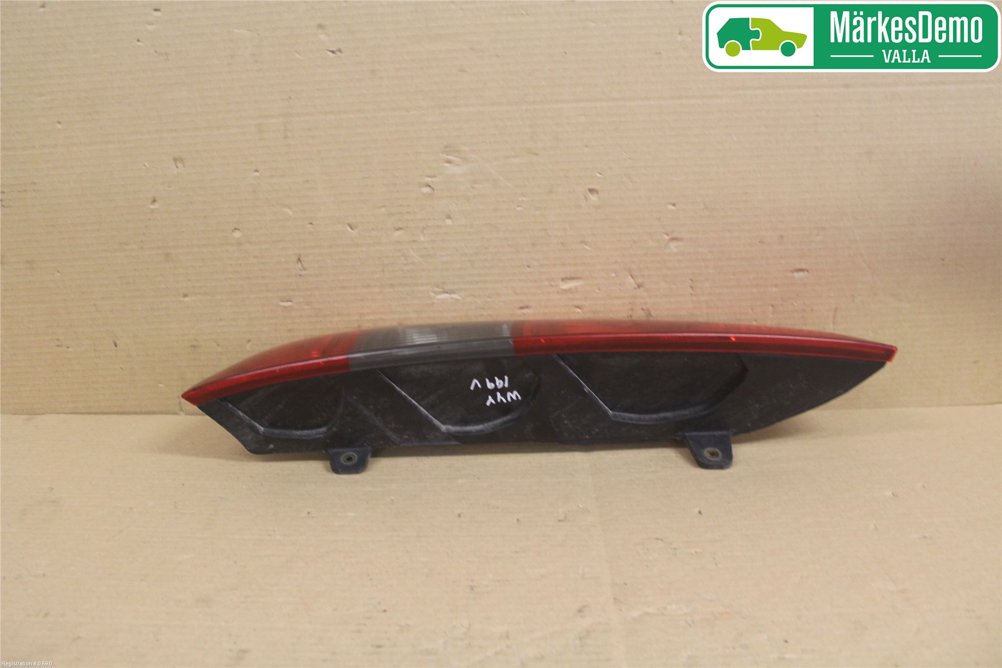 Ford FOCUS     04-07 Baklykt Venstre